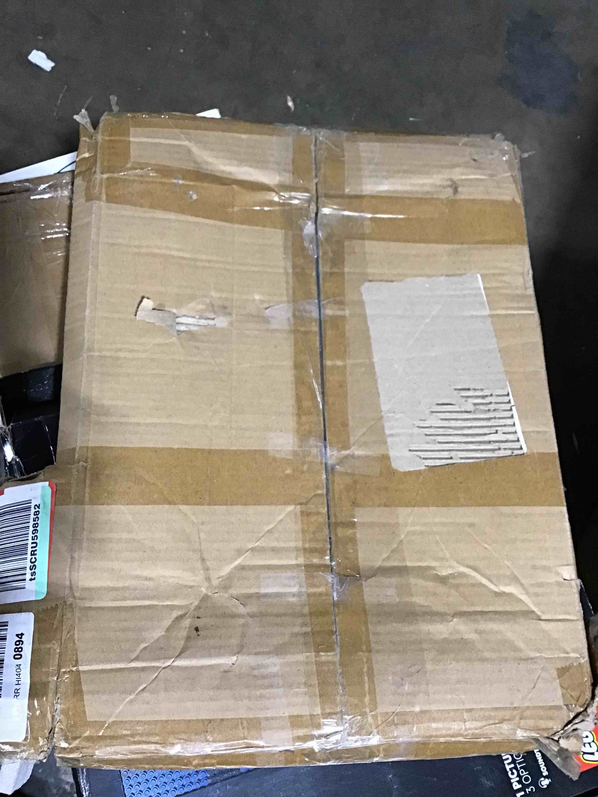 https://s3.amazonaws.com/lotting-images-prod/bidfta/RED5976554_1708456974291.jpeg
