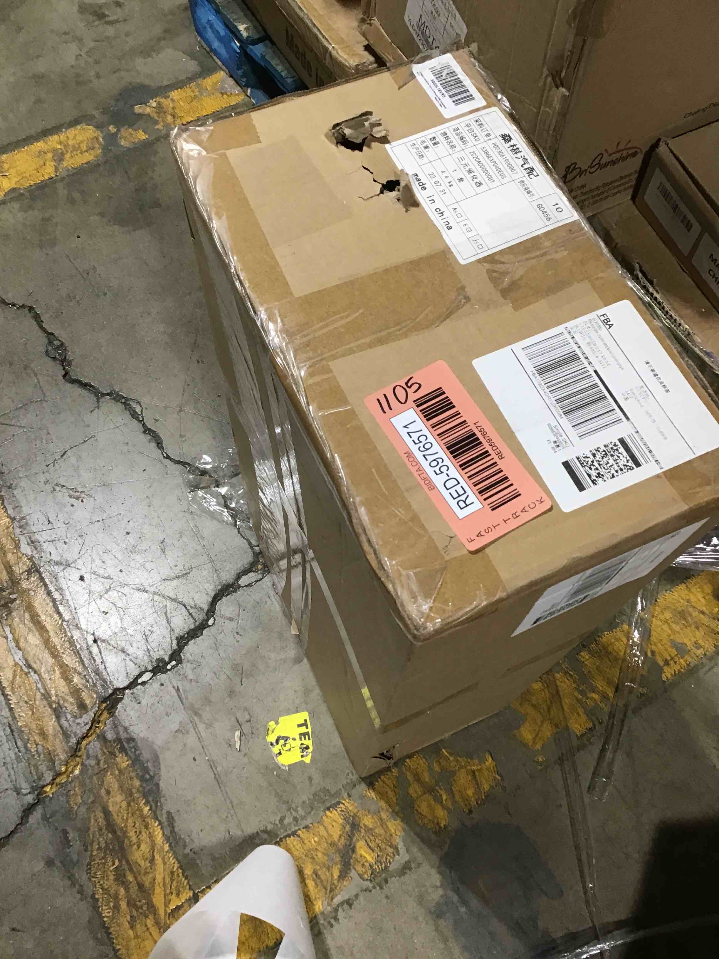 https://s3.amazonaws.com/lotting-images-prod/bidfta/RED5976571_1708458586903.jpeg