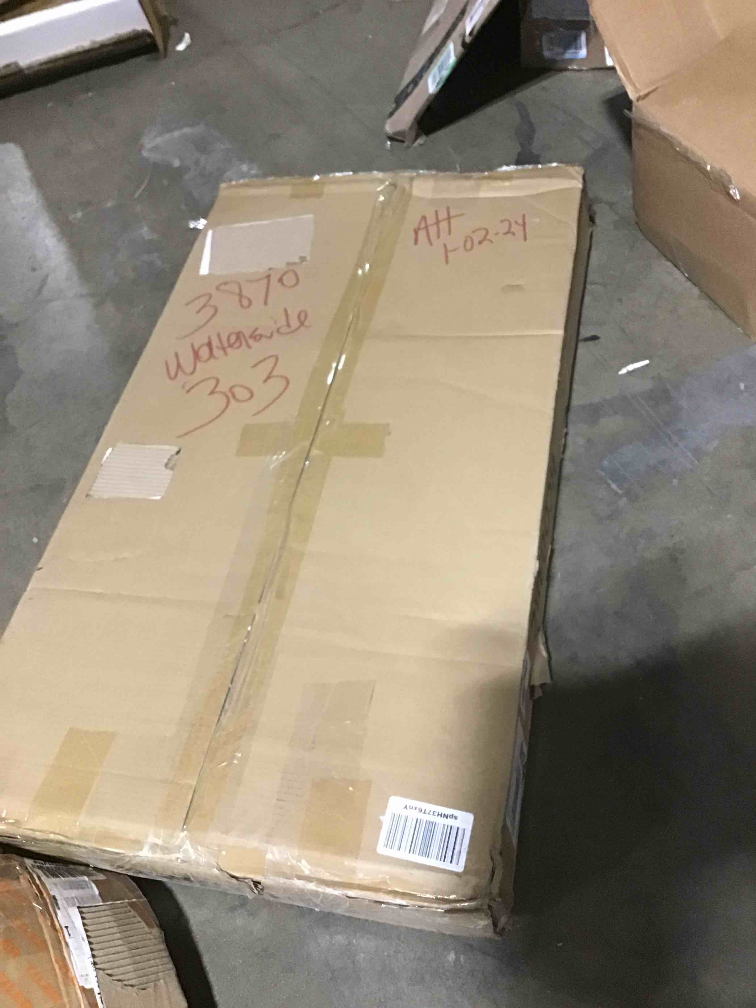 https://s3.amazonaws.com/lotting-images-prod/bidfta/RED5976646_1708613608993.jpeg