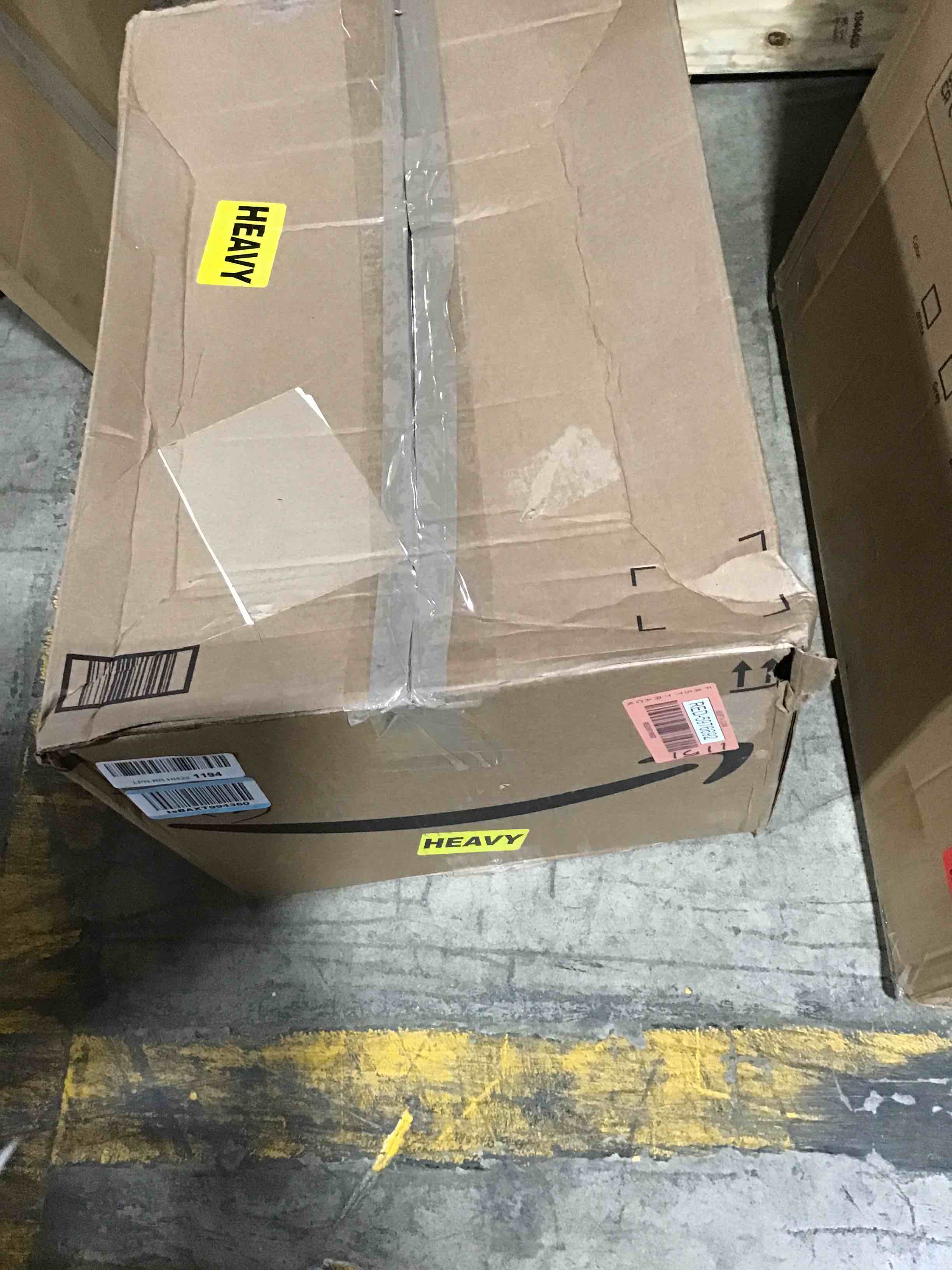 https://s3.amazonaws.com/lotting-images-prod/bidfta/RED5976692_1708610634621.jpeg