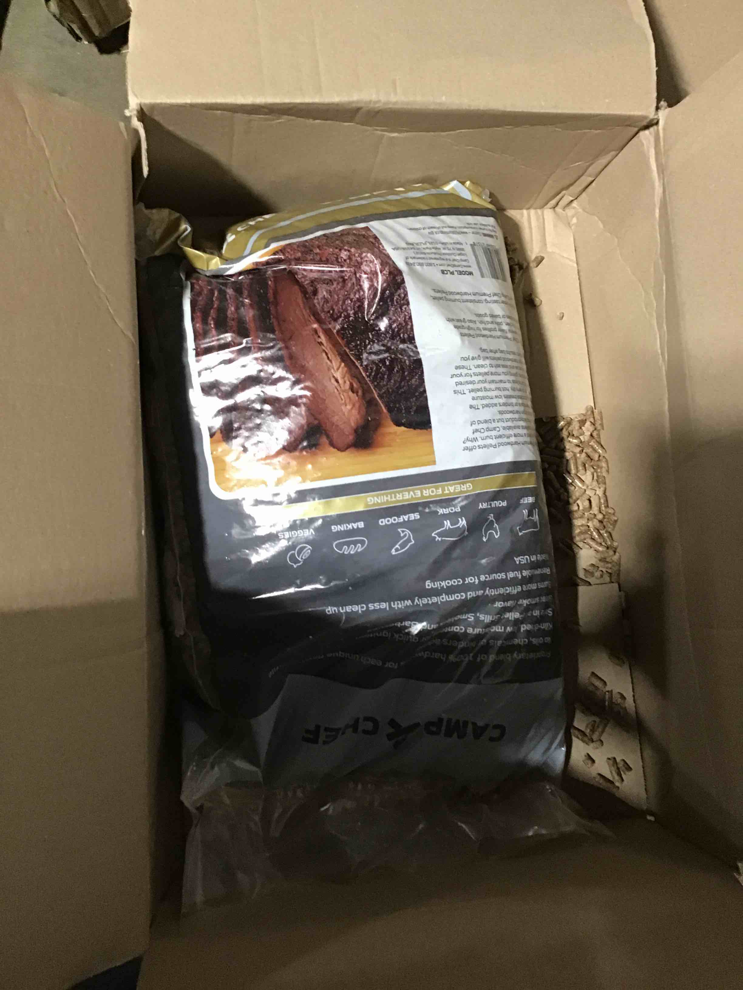 https://s3.amazonaws.com/lotting-images-prod/bidfta/RED5976702_1708612907315.jpeg