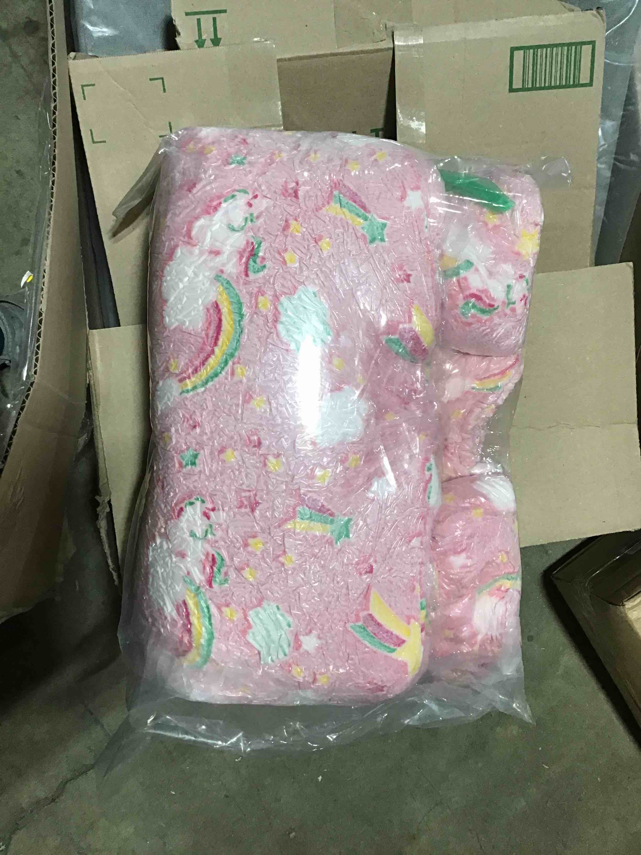 https://s3.amazonaws.com/lotting-images-prod/bidfta/RED5976703_1708613632804.jpeg