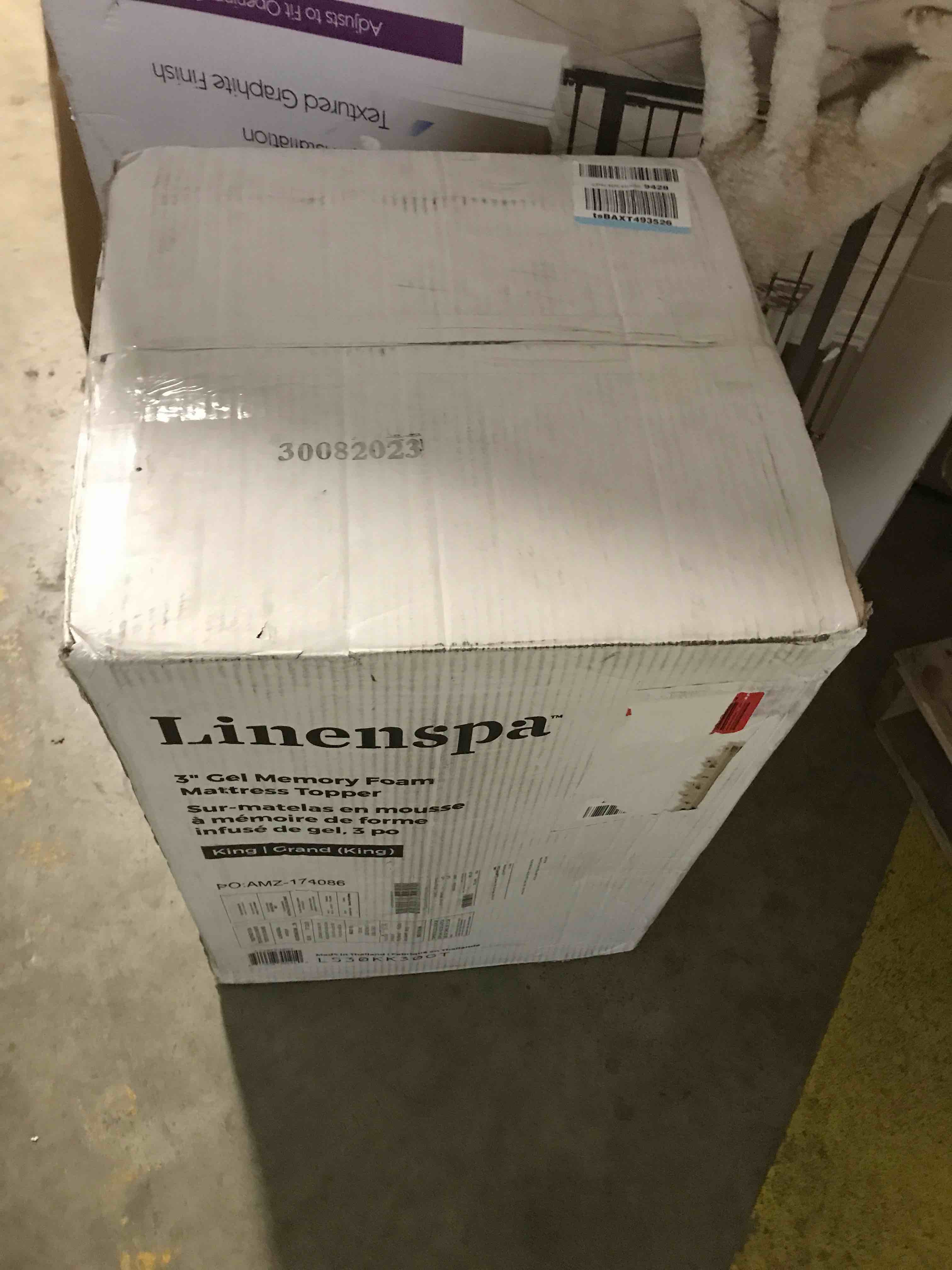 https://s3.amazonaws.com/lotting-images-prod/bidfta/RED5978026_1708638838414.jpeg