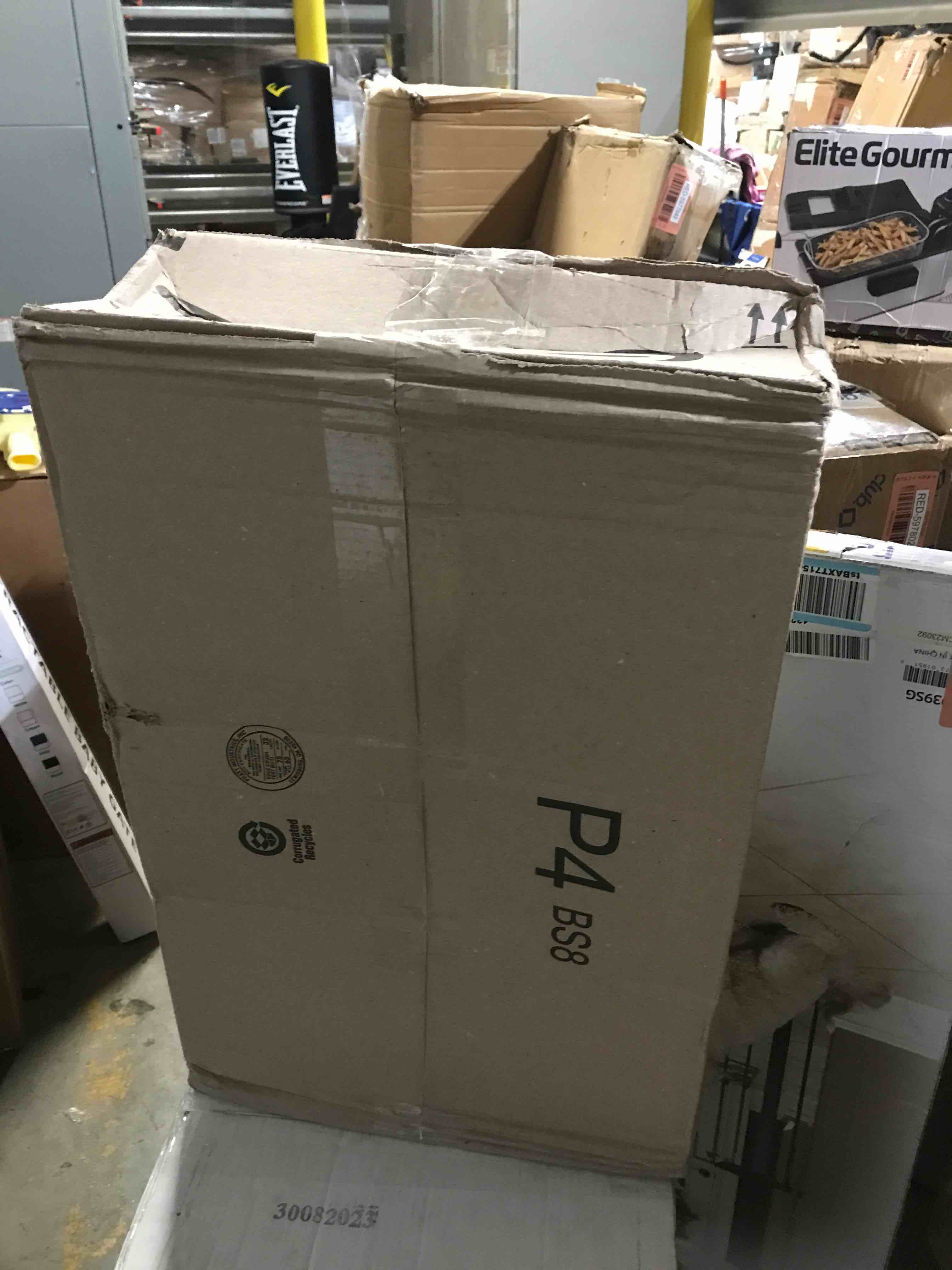 https://s3.amazonaws.com/lotting-images-prod/bidfta/RED5978027_1708638873719.jpeg