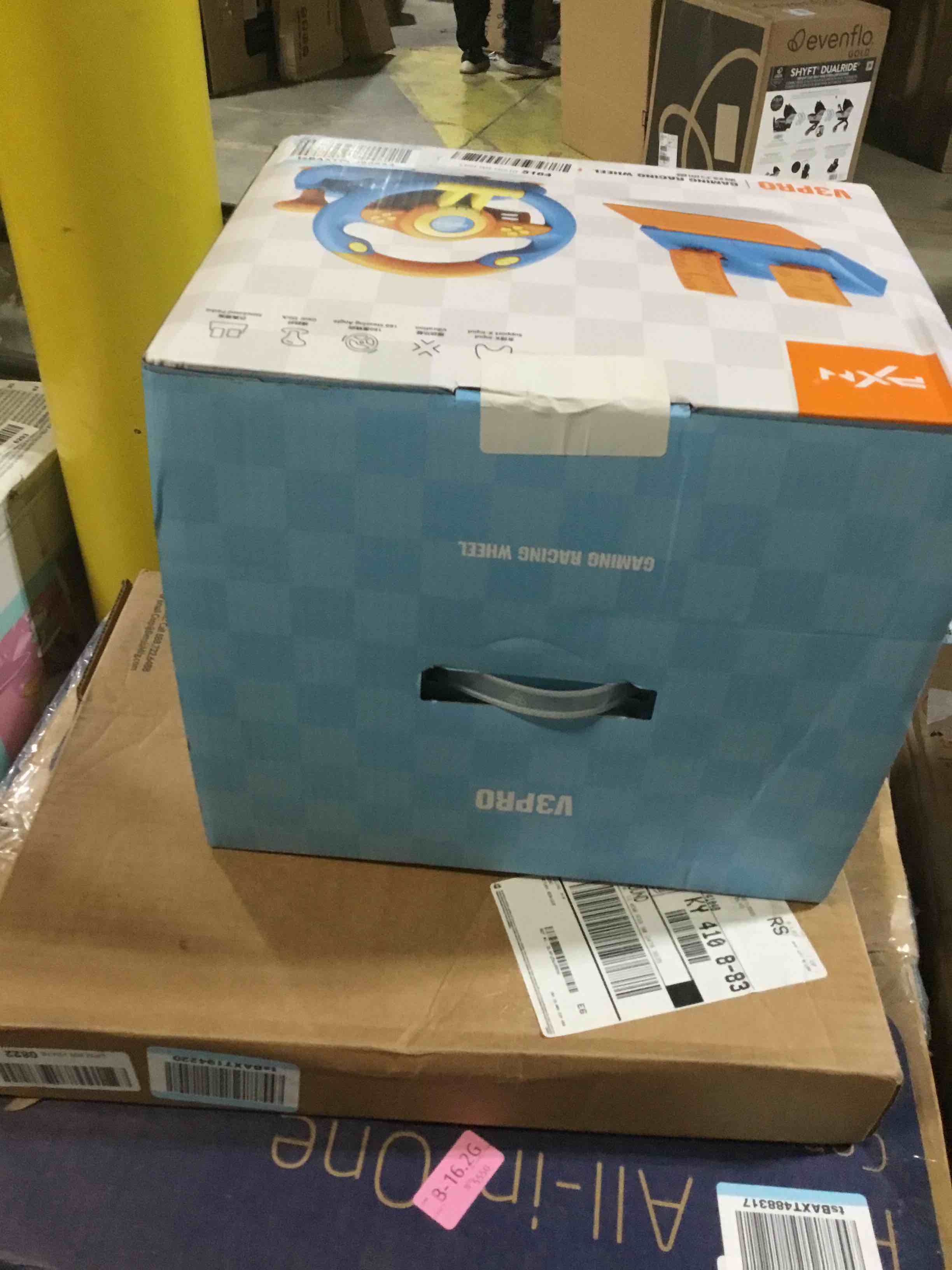 https://s3.amazonaws.com/lotting-images-prod/bidfta/RED5978346_1708967537196.jpeg