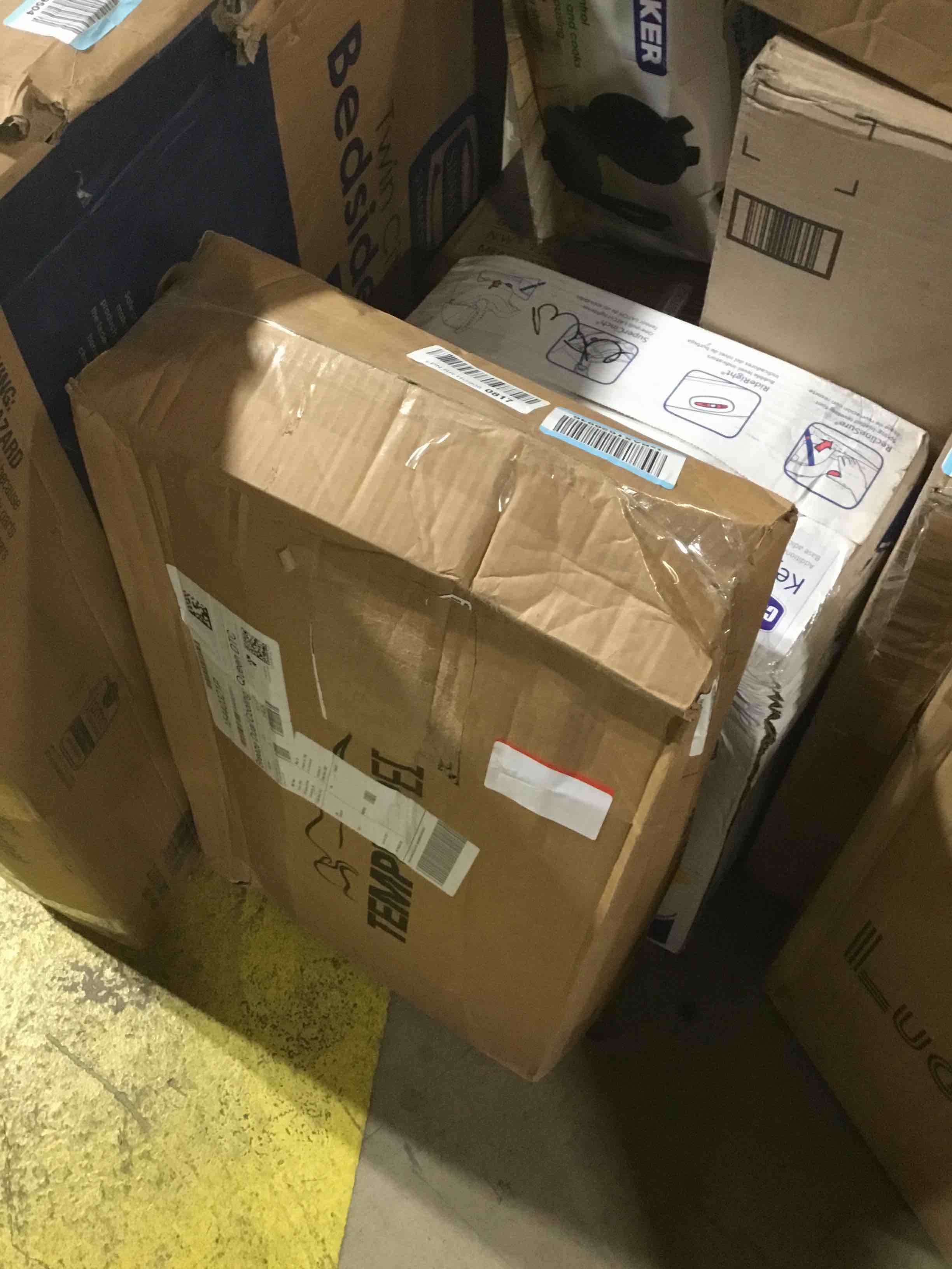 https://s3.amazonaws.com/lotting-images-prod/bidfta/RED5978361_1708973833757.jpeg