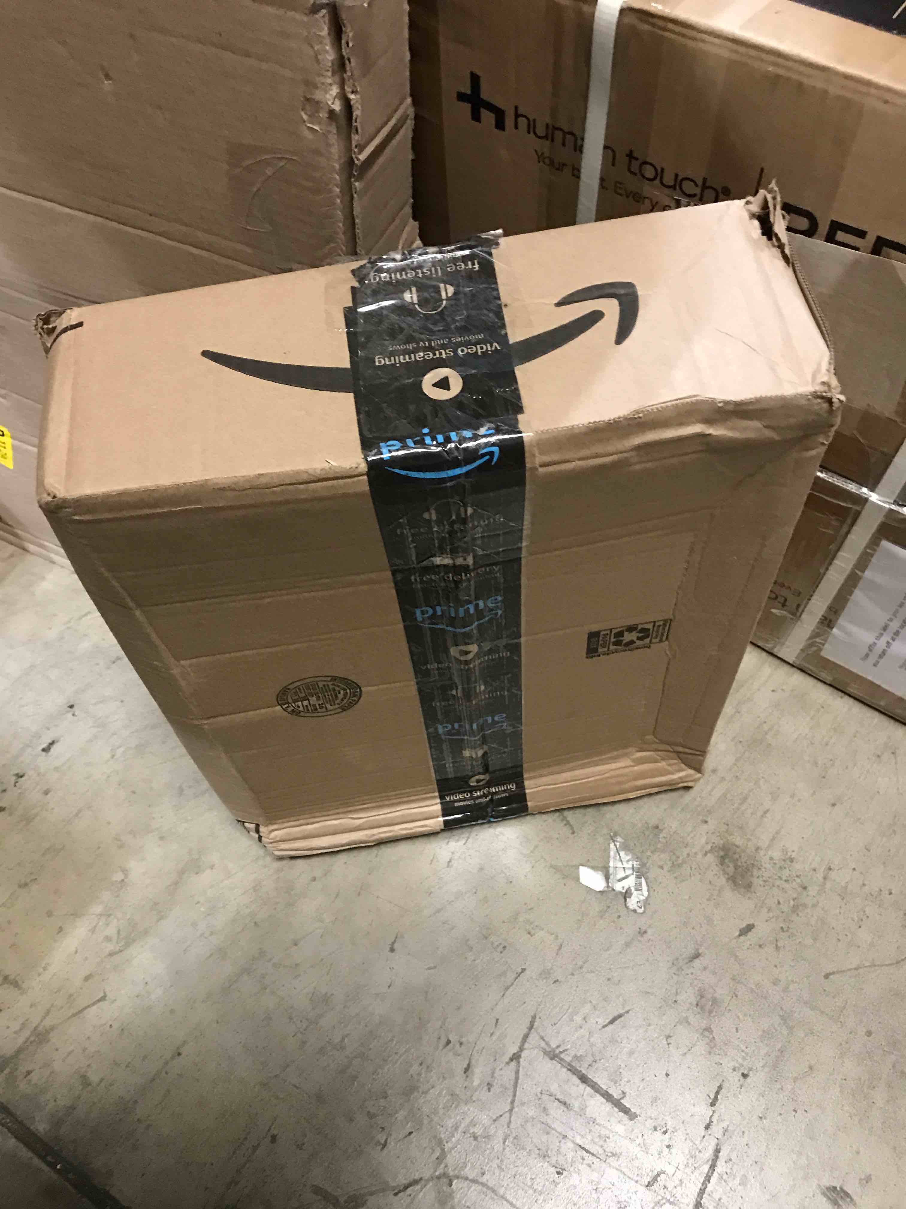 https://s3.amazonaws.com/lotting-images-prod/bidfta/RED5978433_1708974929974.jpeg