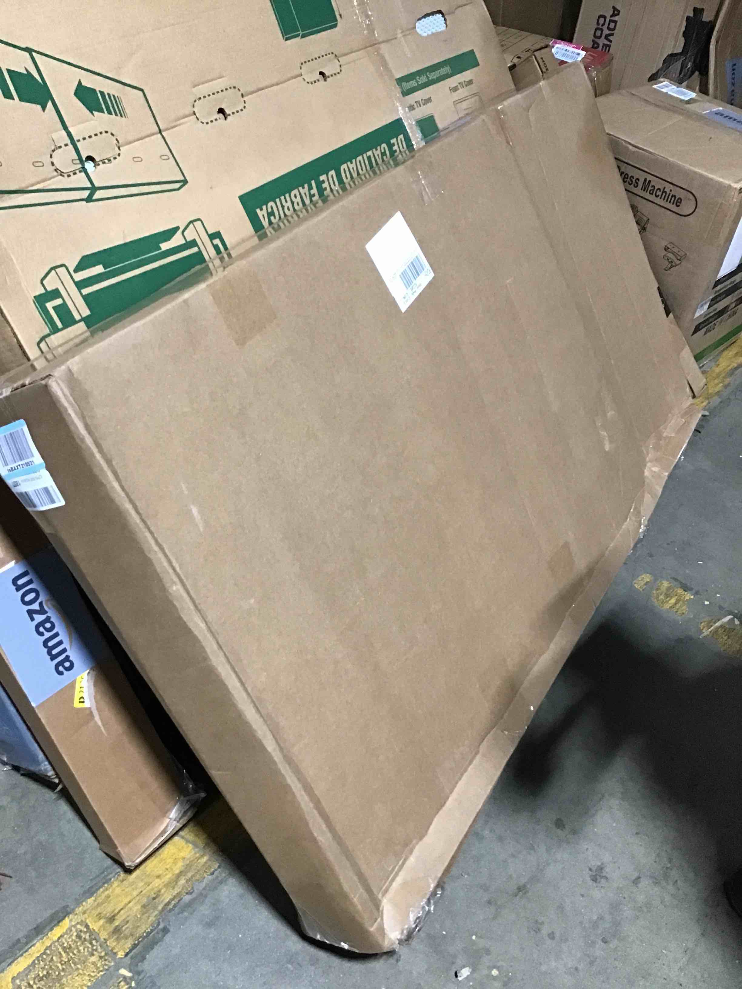https://s3.amazonaws.com/lotting-images-prod/bidfta/RED5979162_1710265258118.jpeg