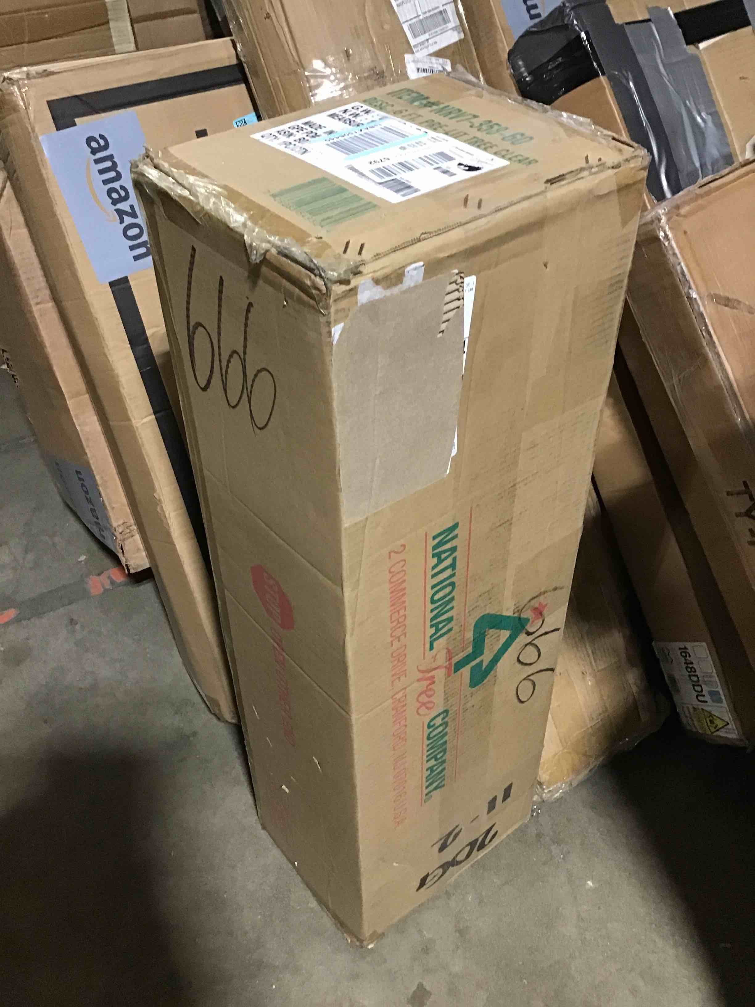 https://s3.amazonaws.com/lotting-images-prod/bidfta/RED5979168_1710265652318.jpeg