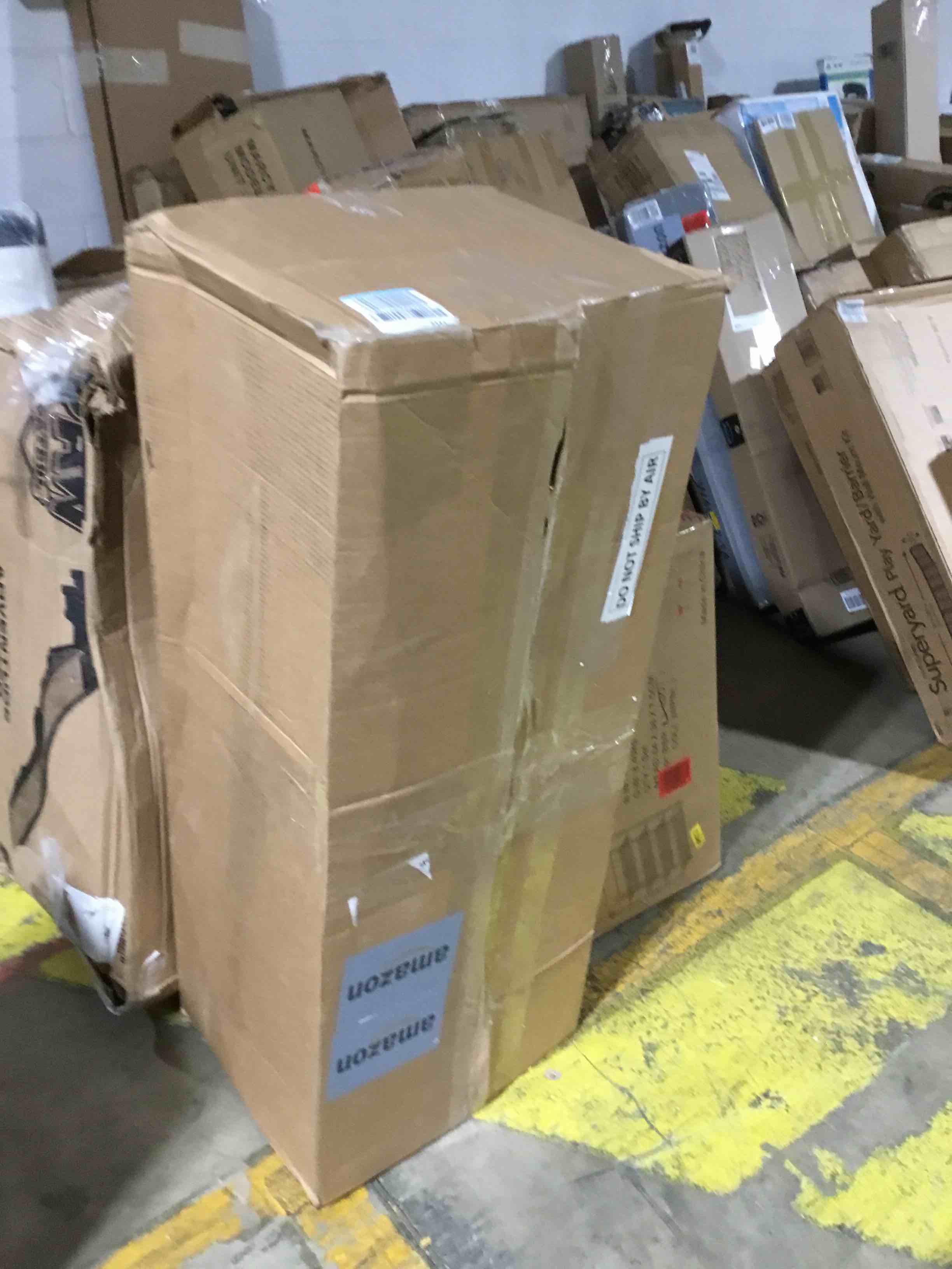 https://s3.amazonaws.com/lotting-images-prod/bidfta/RED5979230_1710266405050.jpeg