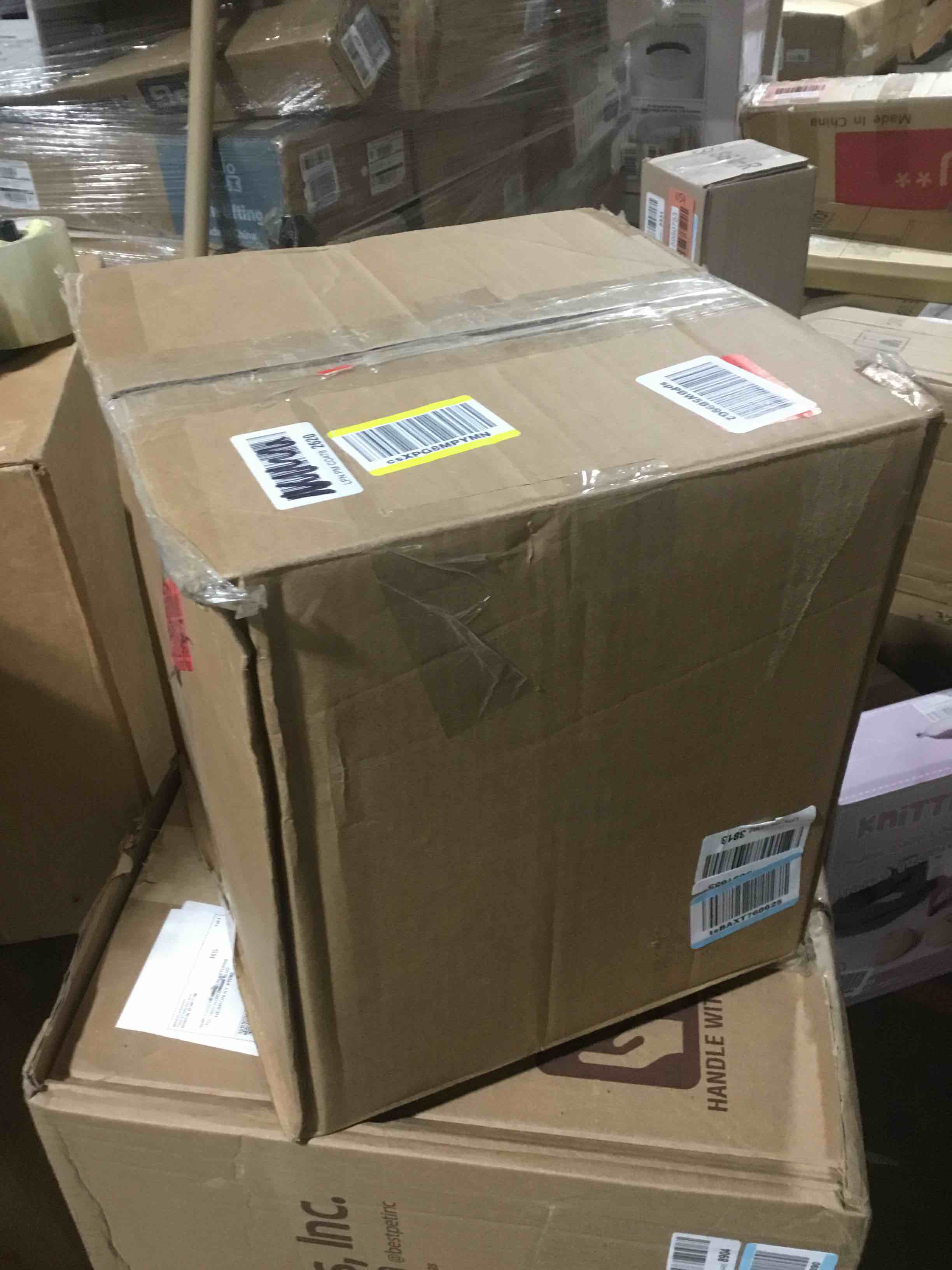 https://s3.amazonaws.com/lotting-images-prod/bidfta/RED5980705_1708626108359.jpeg