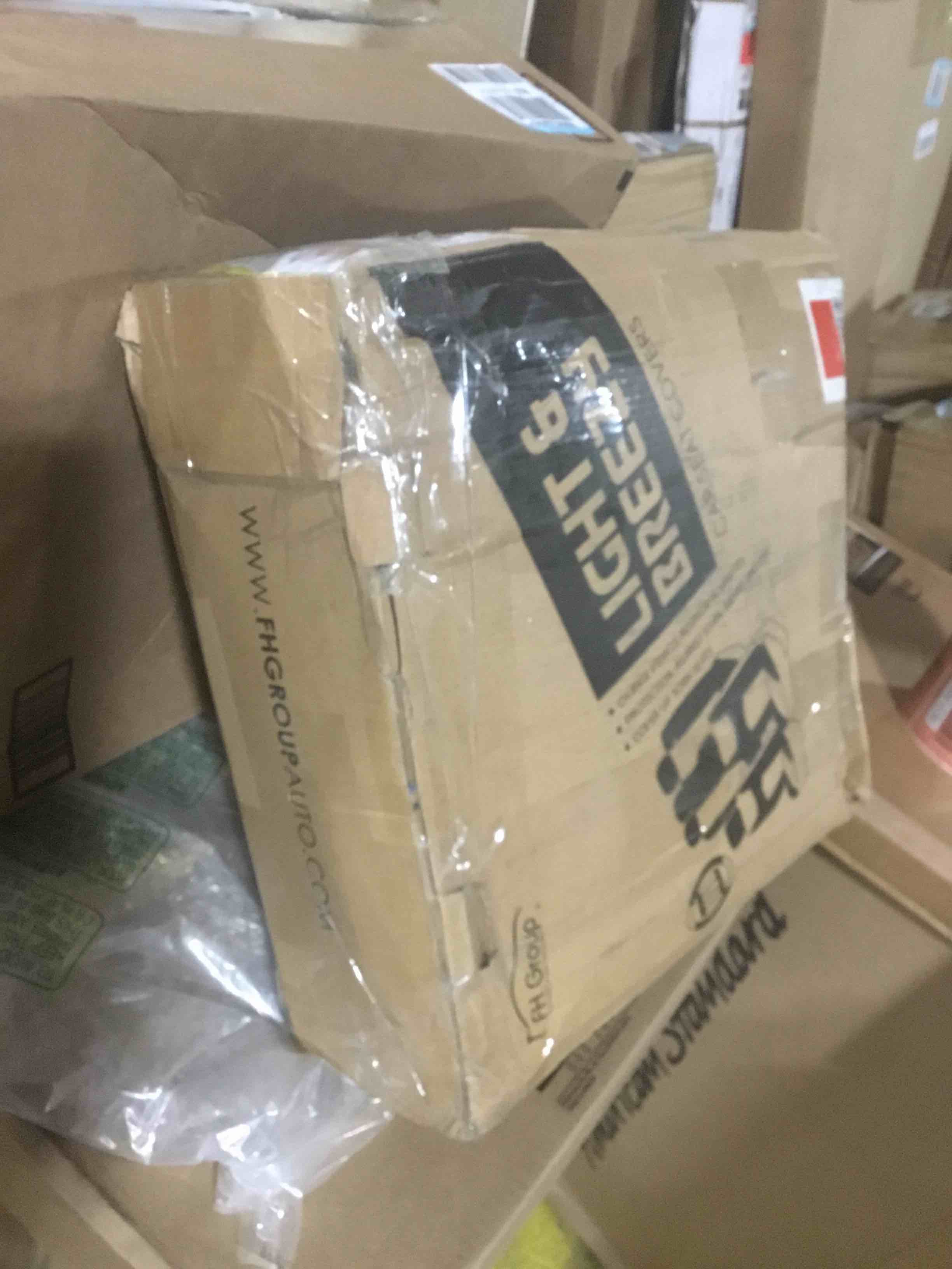https://s3.amazonaws.com/lotting-images-prod/bidfta/RED5980706_1708626145288.jpeg
