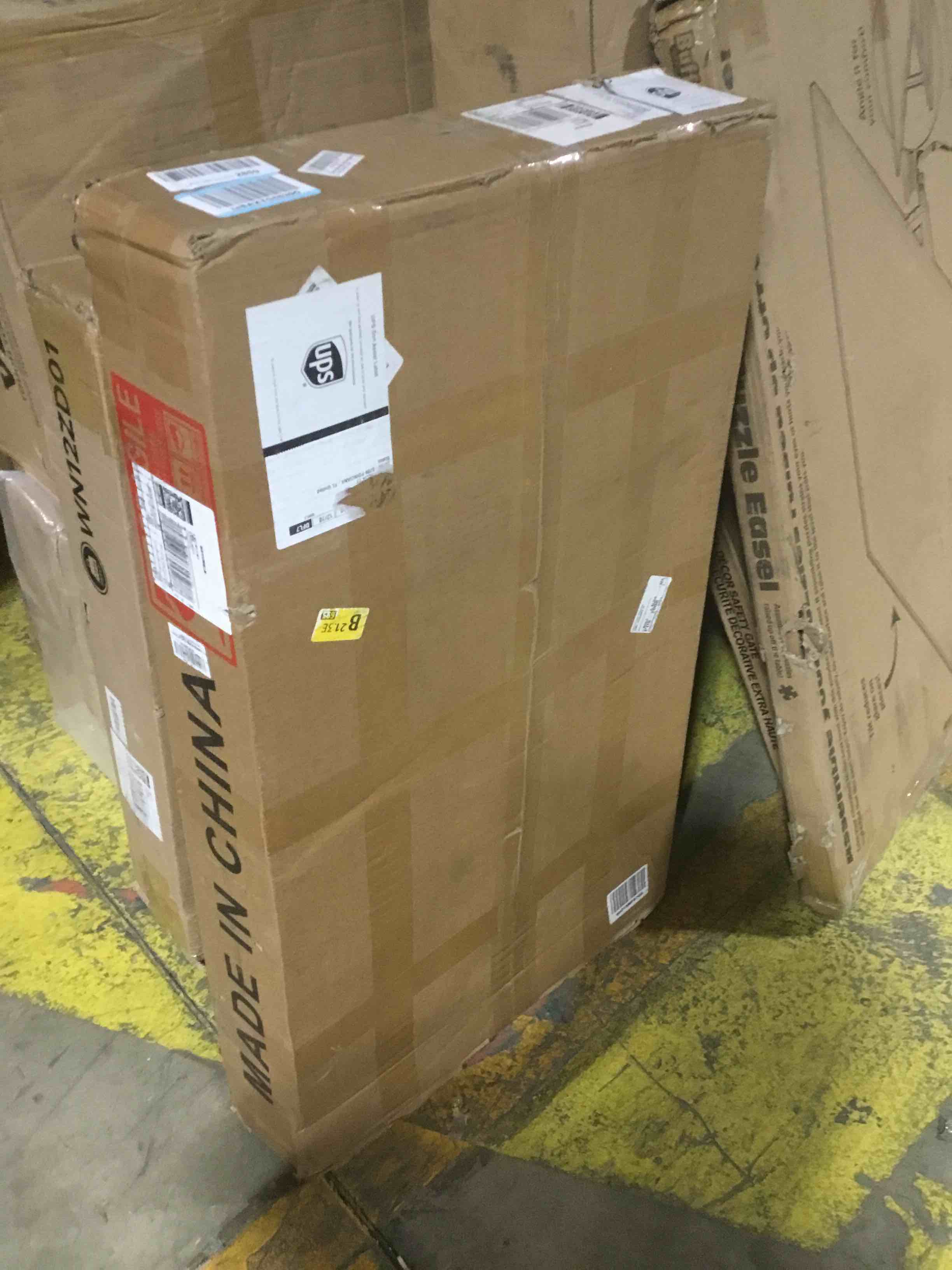 https://s3.amazonaws.com/lotting-images-prod/bidfta/RED5980712_1708626528939.jpeg