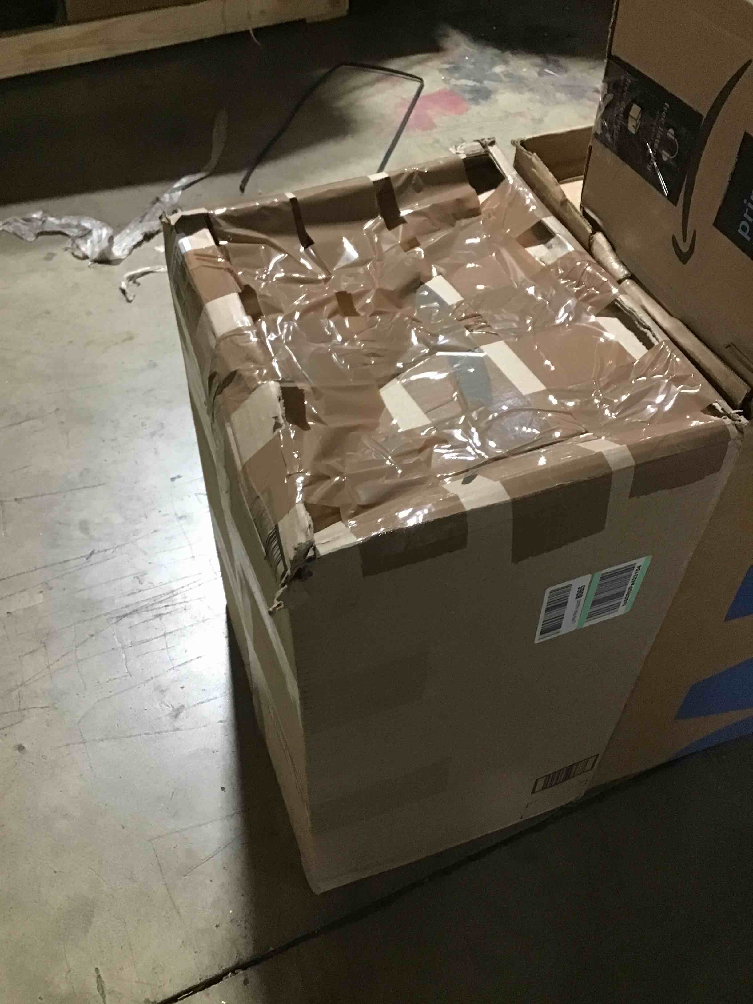 https://s3.amazonaws.com/lotting-images-prod/bidfta/RED5981285_1710938422414.jpeg
