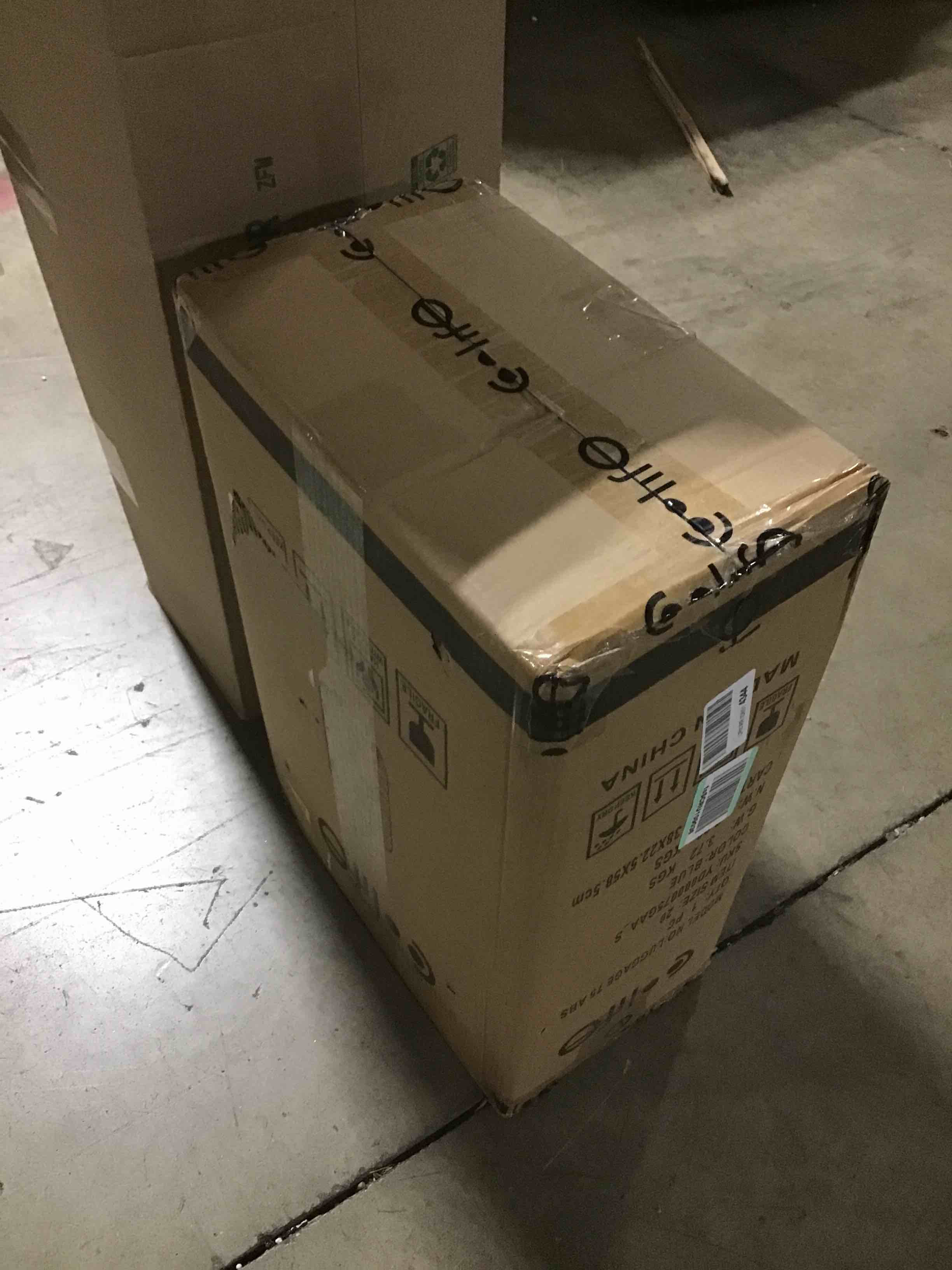 https://s3.amazonaws.com/lotting-images-prod/bidfta/RED5981291_1710938673685.jpeg