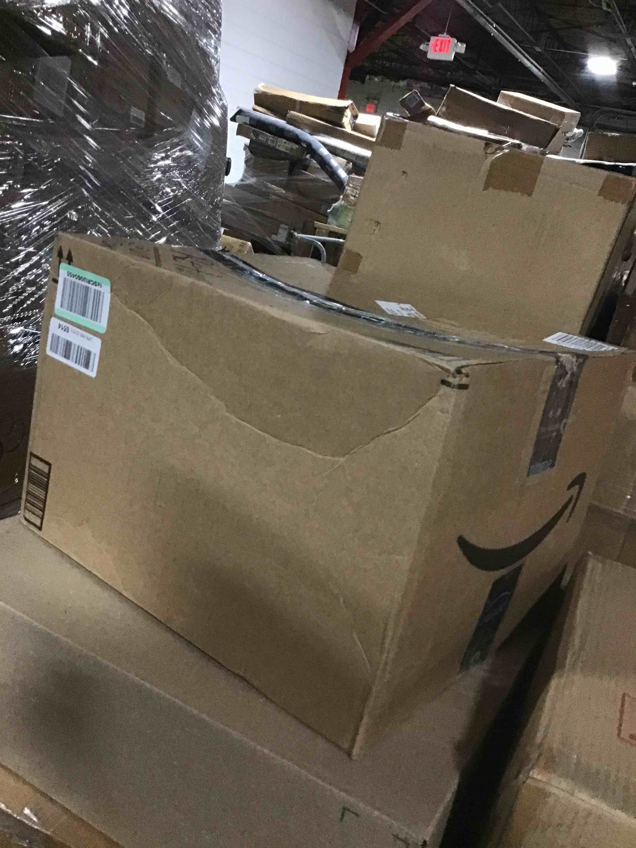 https://s3.amazonaws.com/lotting-images-prod/bidfta/RED5981295_1710938865170.jpeg