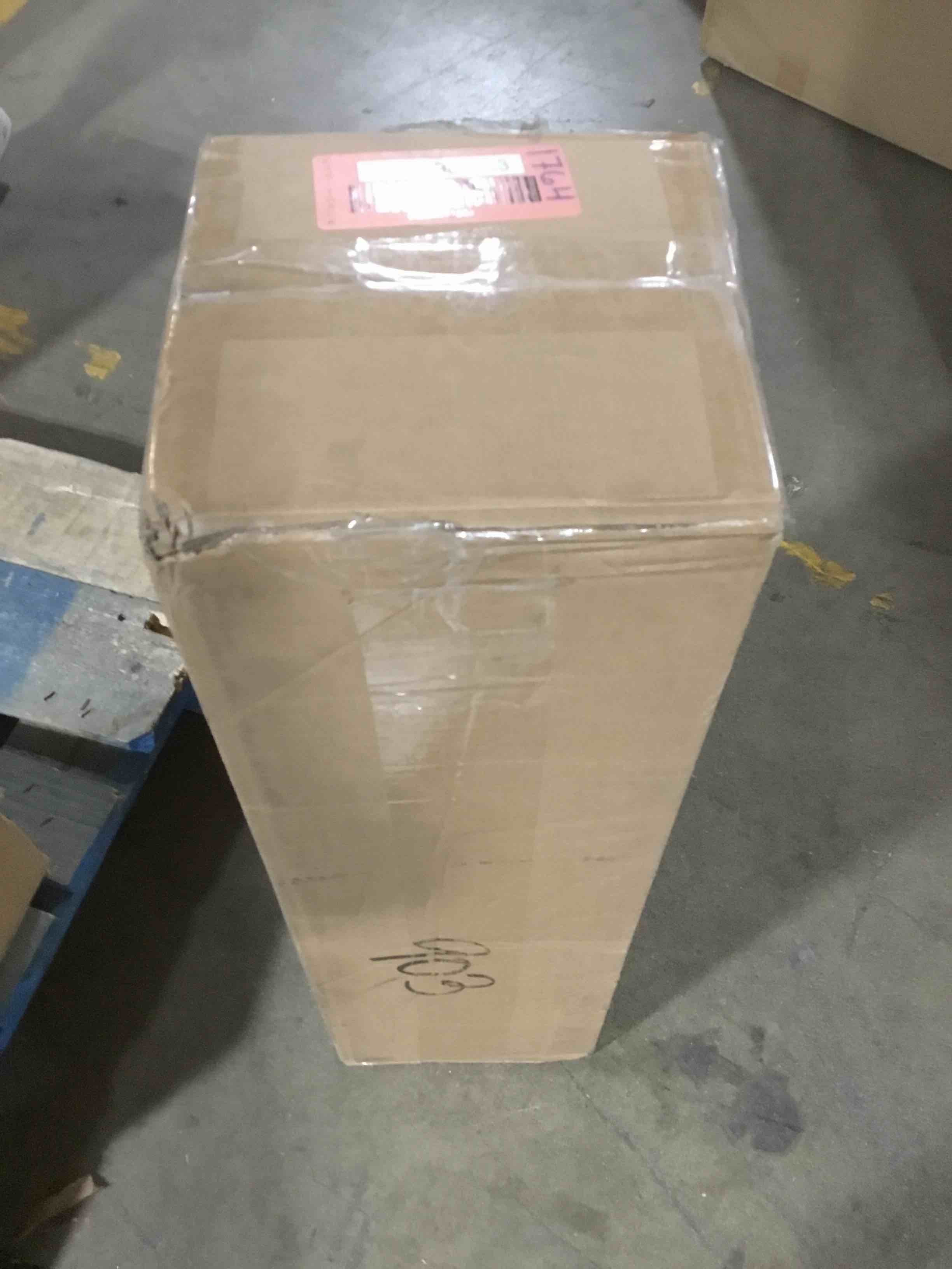 https://s3.amazonaws.com/lotting-images-prod/bidfta/RED5981363_1710948963363.jpeg