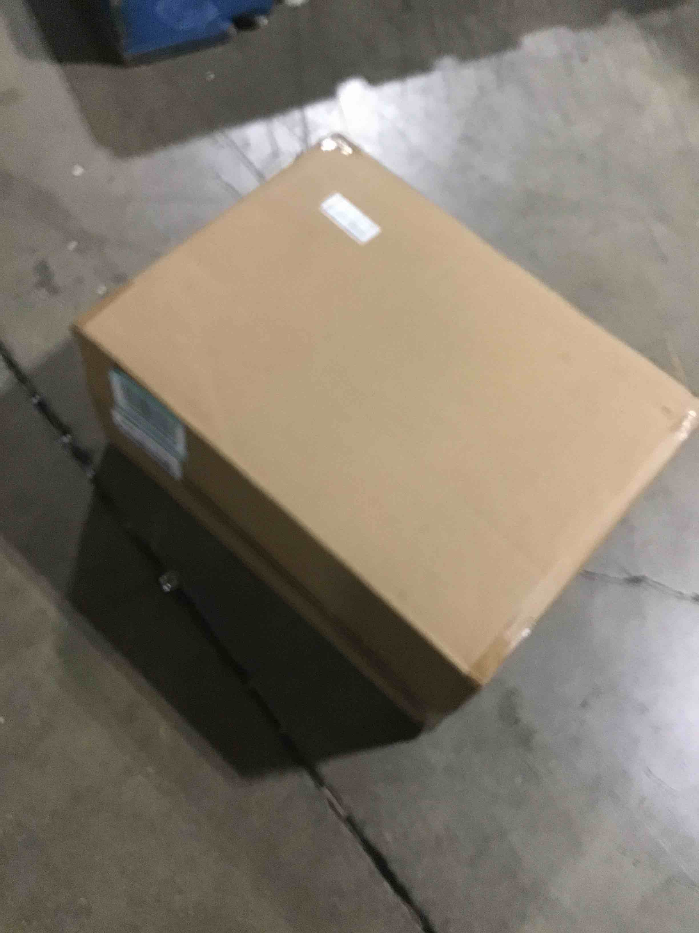 https://s3.amazonaws.com/lotting-images-prod/bidfta/RED5981378_1710949636718.jpeg