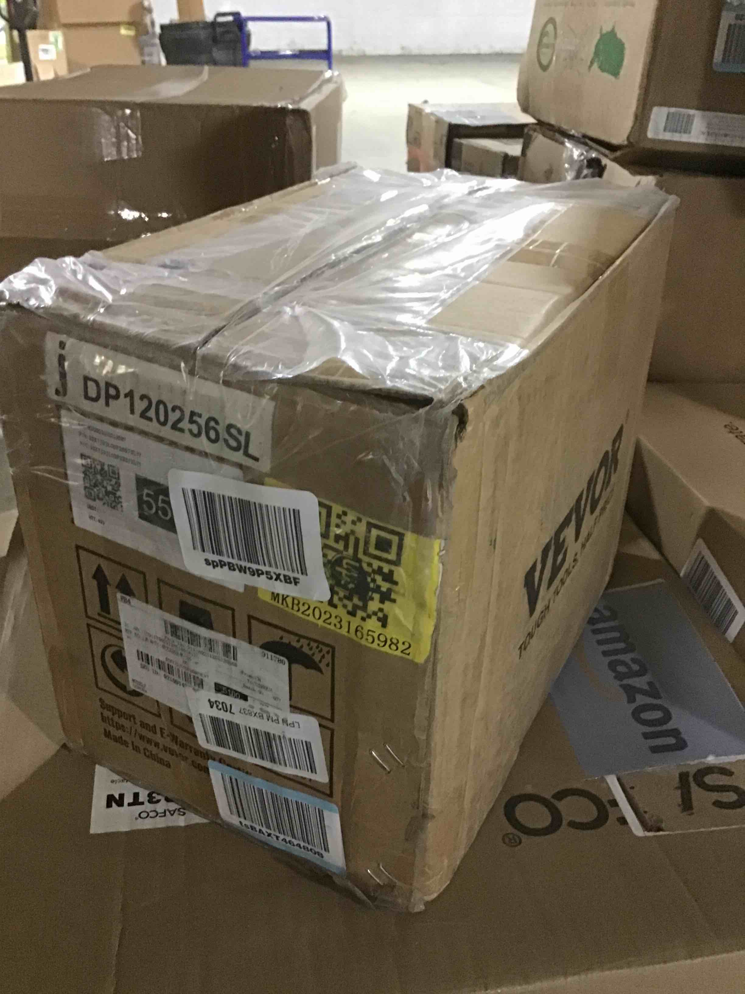 https://s3.amazonaws.com/lotting-images-prod/bidfta/RED5981839_1711726456048.jpeg