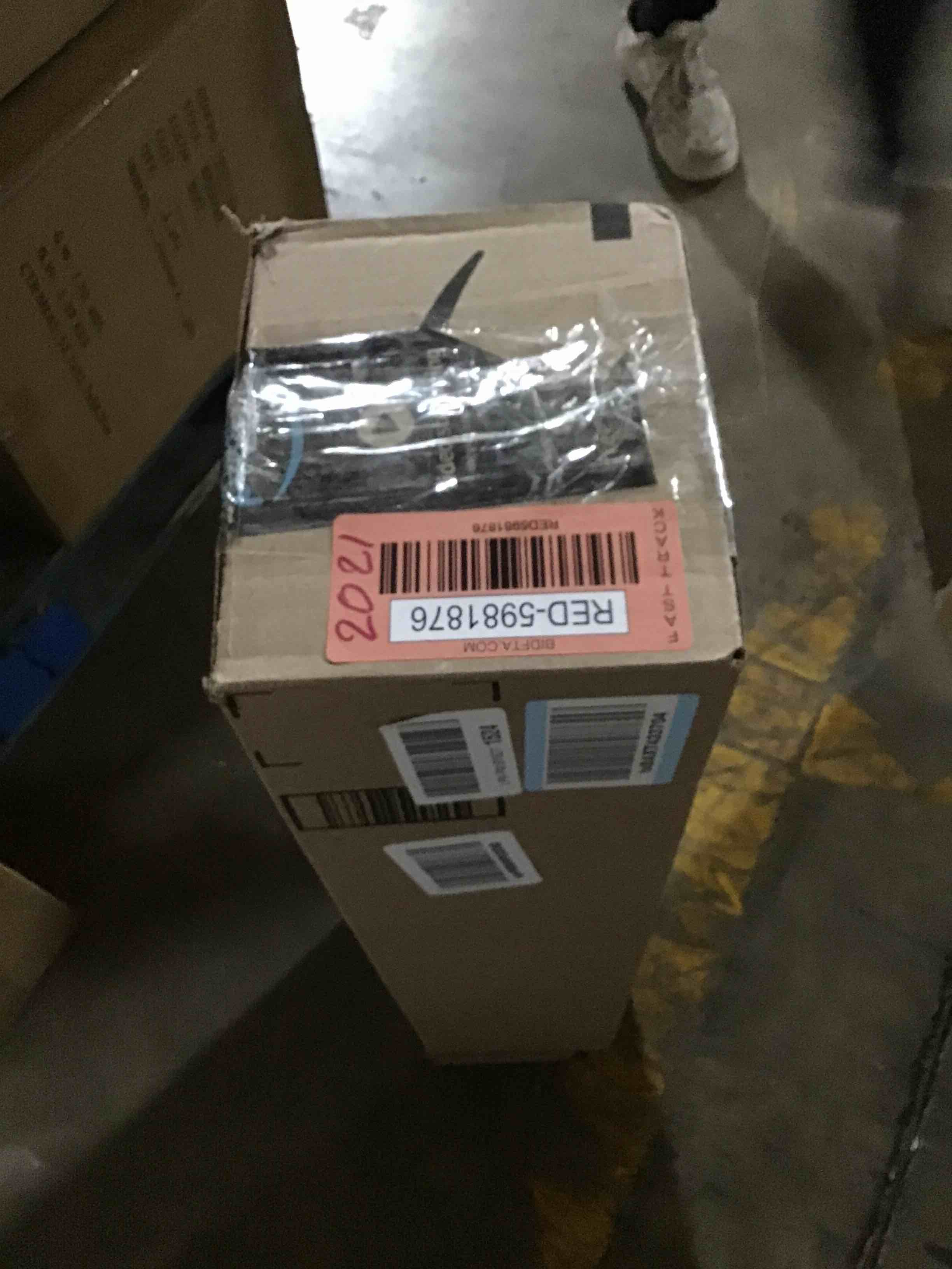 https://s3.amazonaws.com/lotting-images-prod/bidfta/RED5981876_1711726306180.jpeg