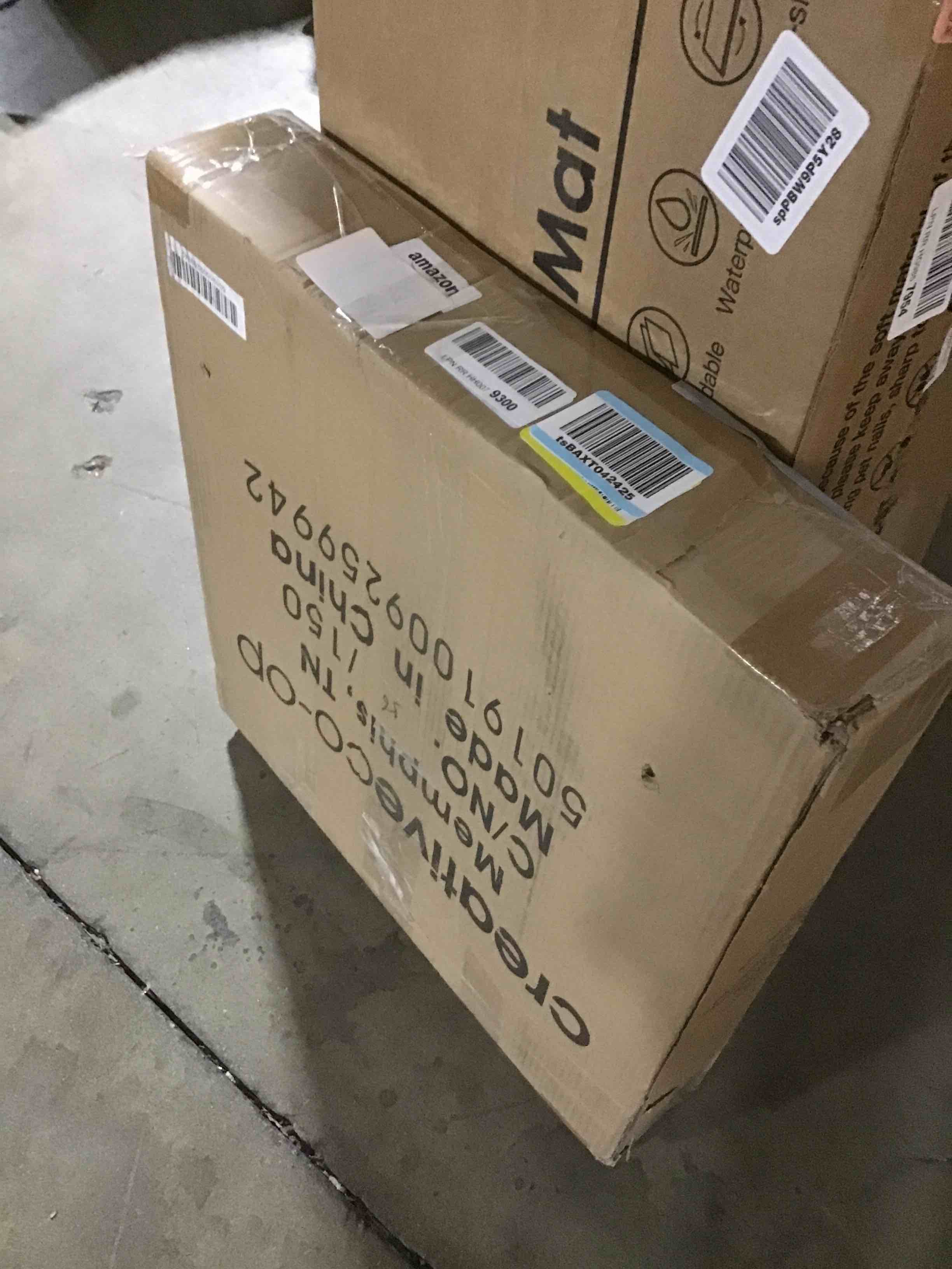 https://s3.amazonaws.com/lotting-images-prod/bidfta/RED5982074_1712084527187.jpeg