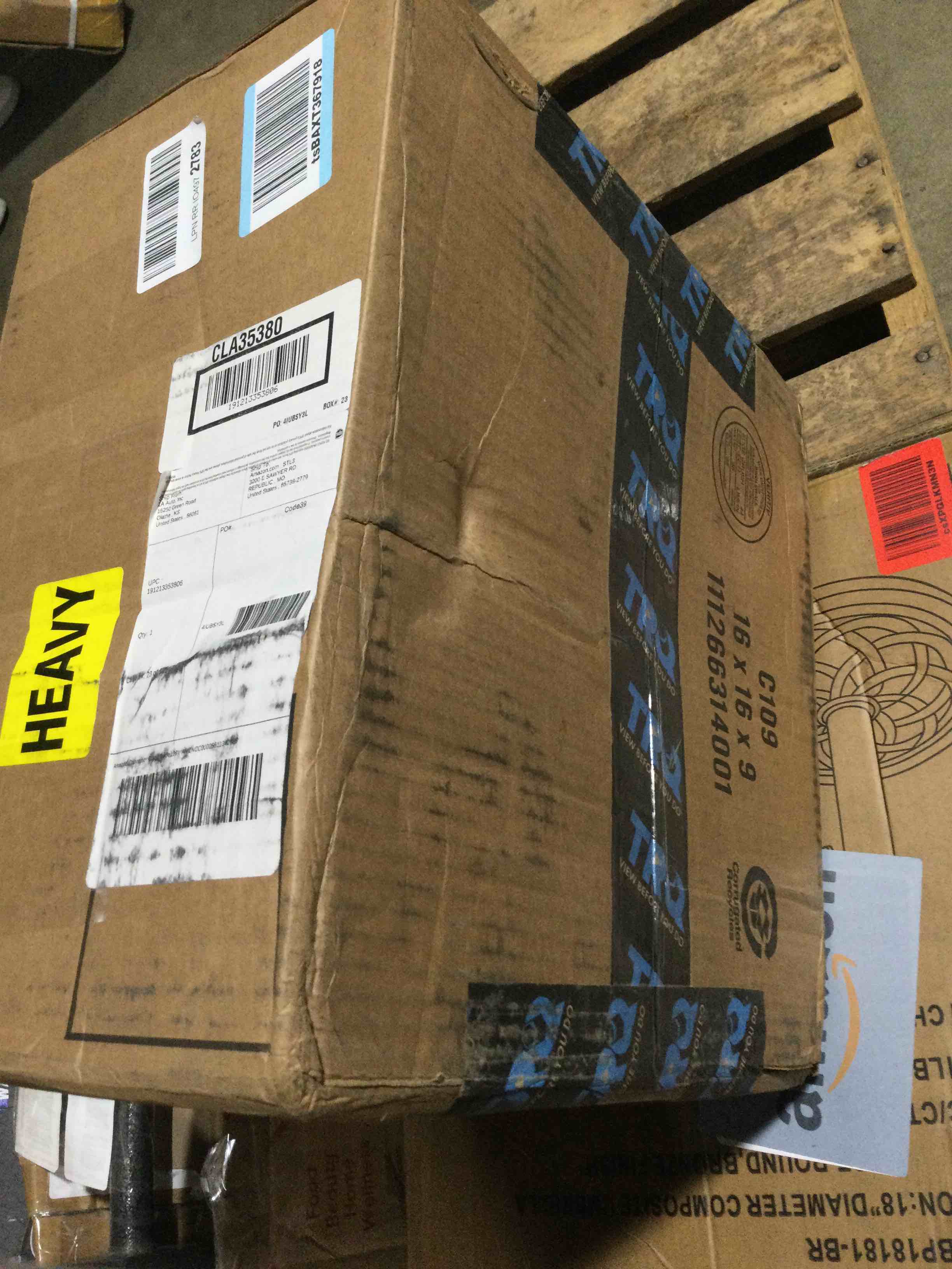https://s3.amazonaws.com/lotting-images-prod/bidfta/RED5982611_1714155118704.jpeg