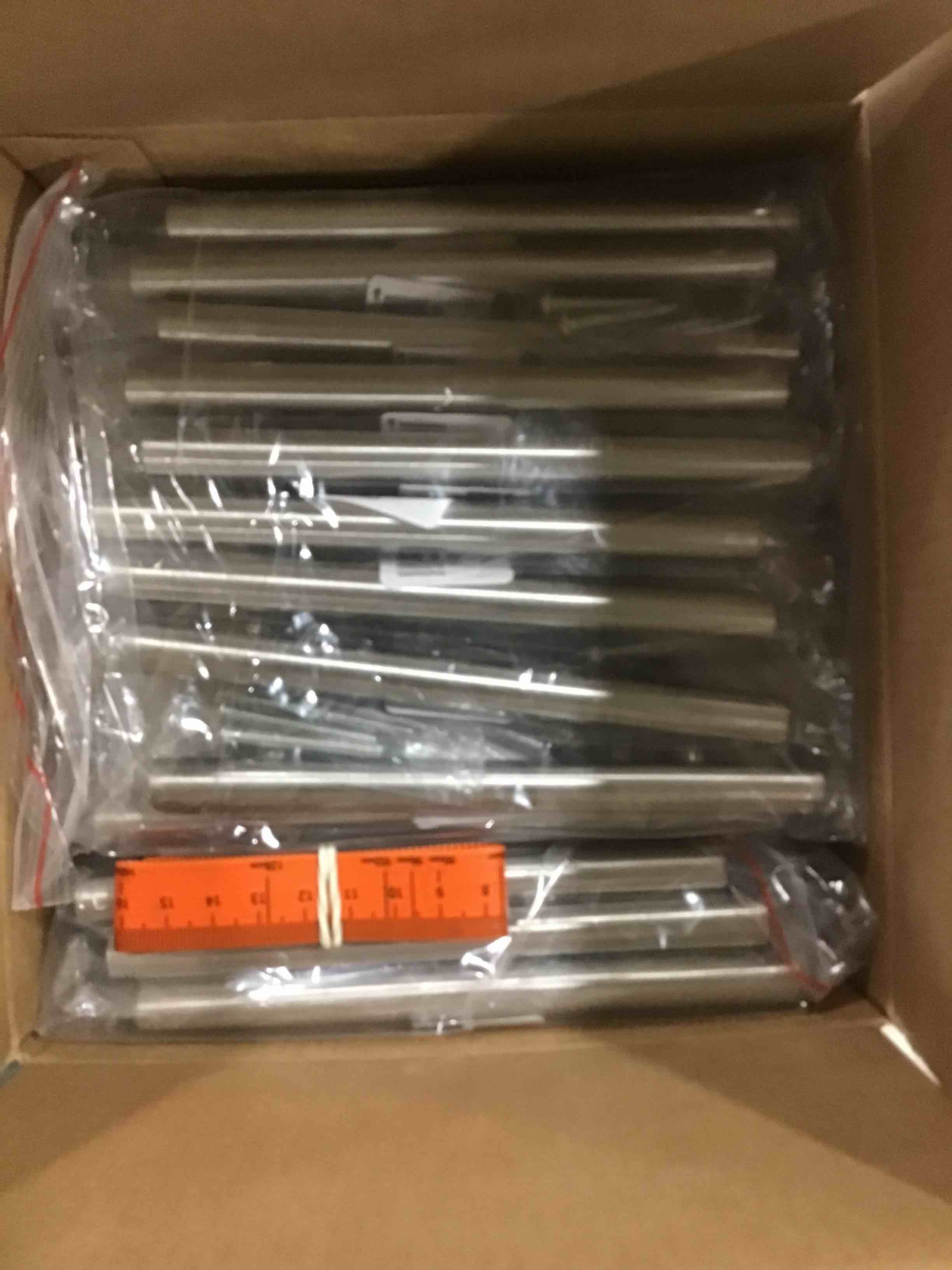 https://s3.amazonaws.com/lotting-images-prod/bidfta/RED5984854_1707827929920.jpeg