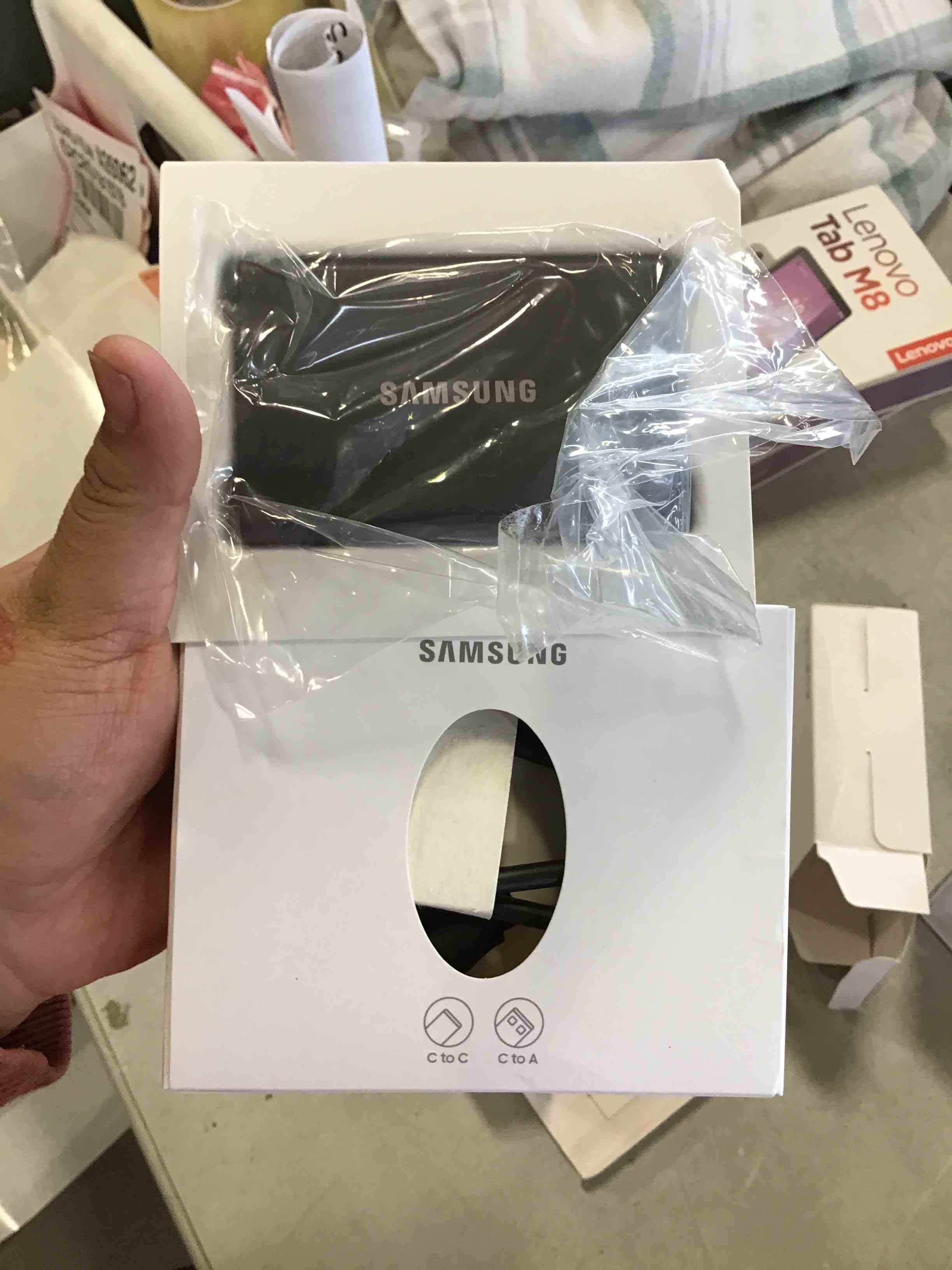 https://s3.amazonaws.com/lotting-images-prod/bidfta/RED5985105_1707849919096.jpeg