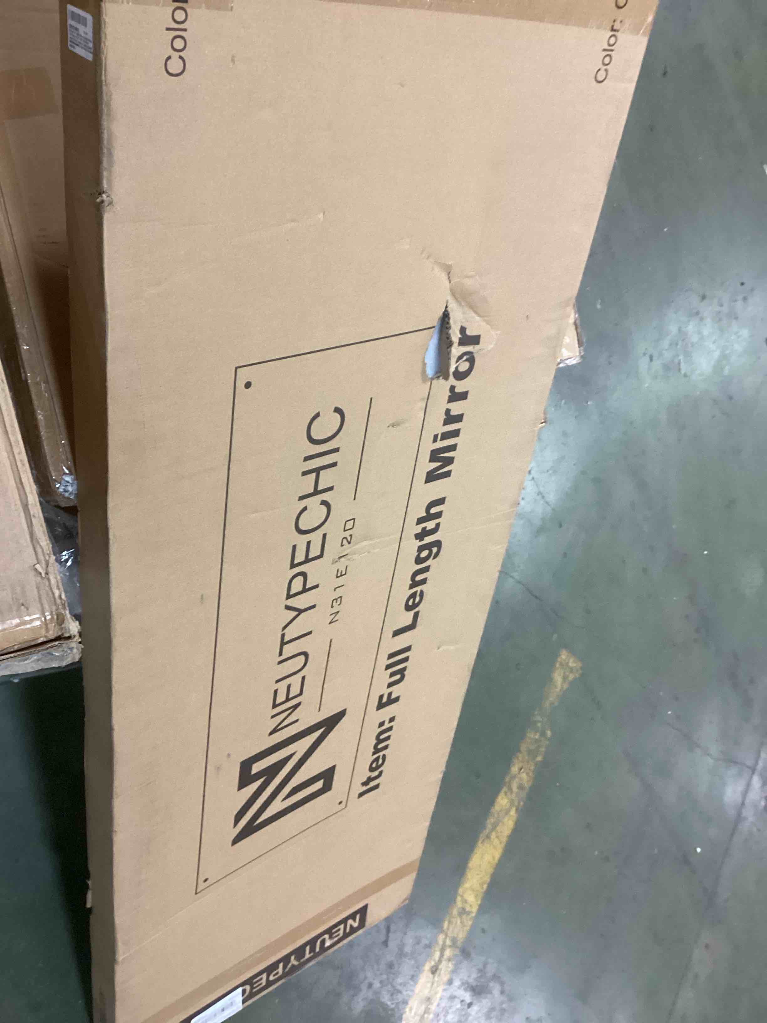 https://s3.amazonaws.com/lotting-images-prod/bidfta/RED5985474_1707135560014.jpeg