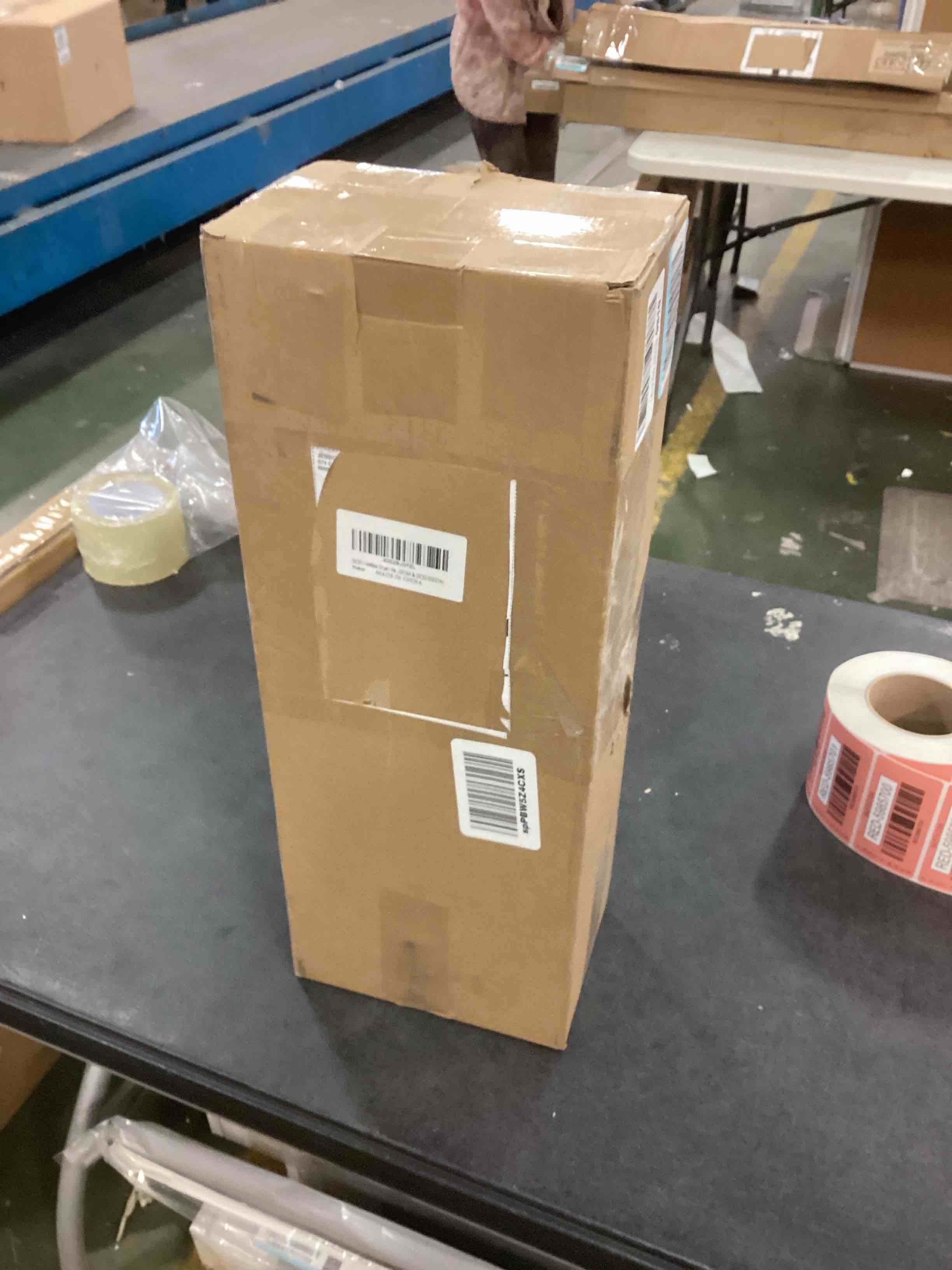 https://s3.amazonaws.com/lotting-images-prod/bidfta/RED5985696_1707166705046.jpeg