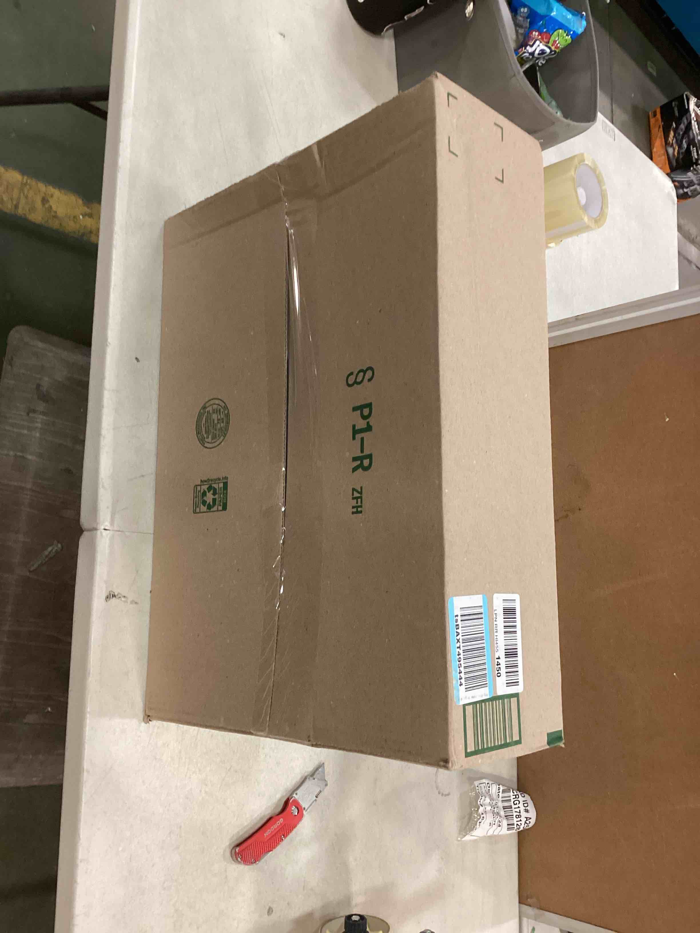 https://s3.amazonaws.com/lotting-images-prod/bidfta/RED5985718_1707222488220.jpeg