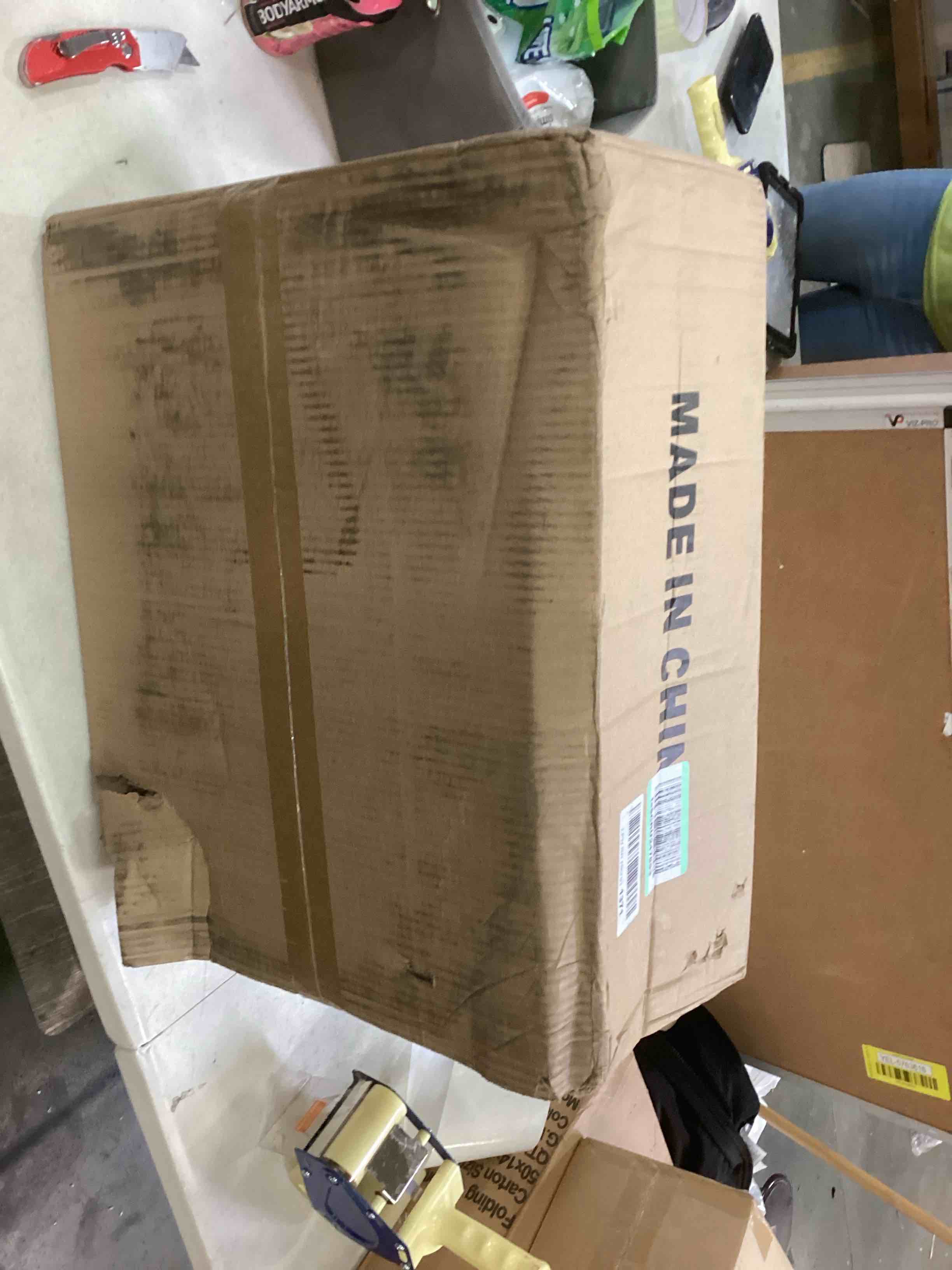 https://s3.amazonaws.com/lotting-images-prod/bidfta/RED5985852_1707236687404.jpeg