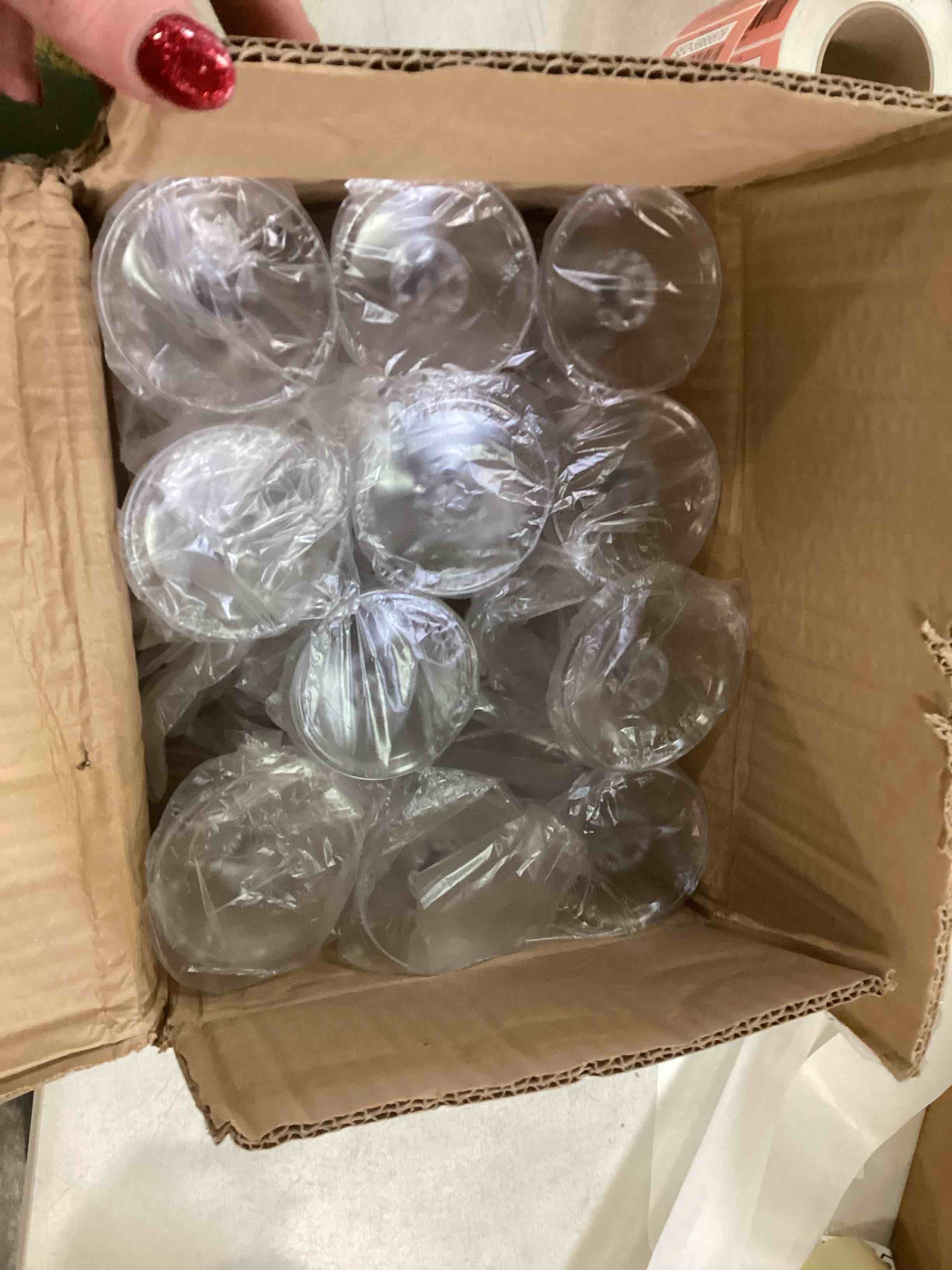 https://s3.amazonaws.com/lotting-images-prod/bidfta/RED5985876_1707239311984.jpeg