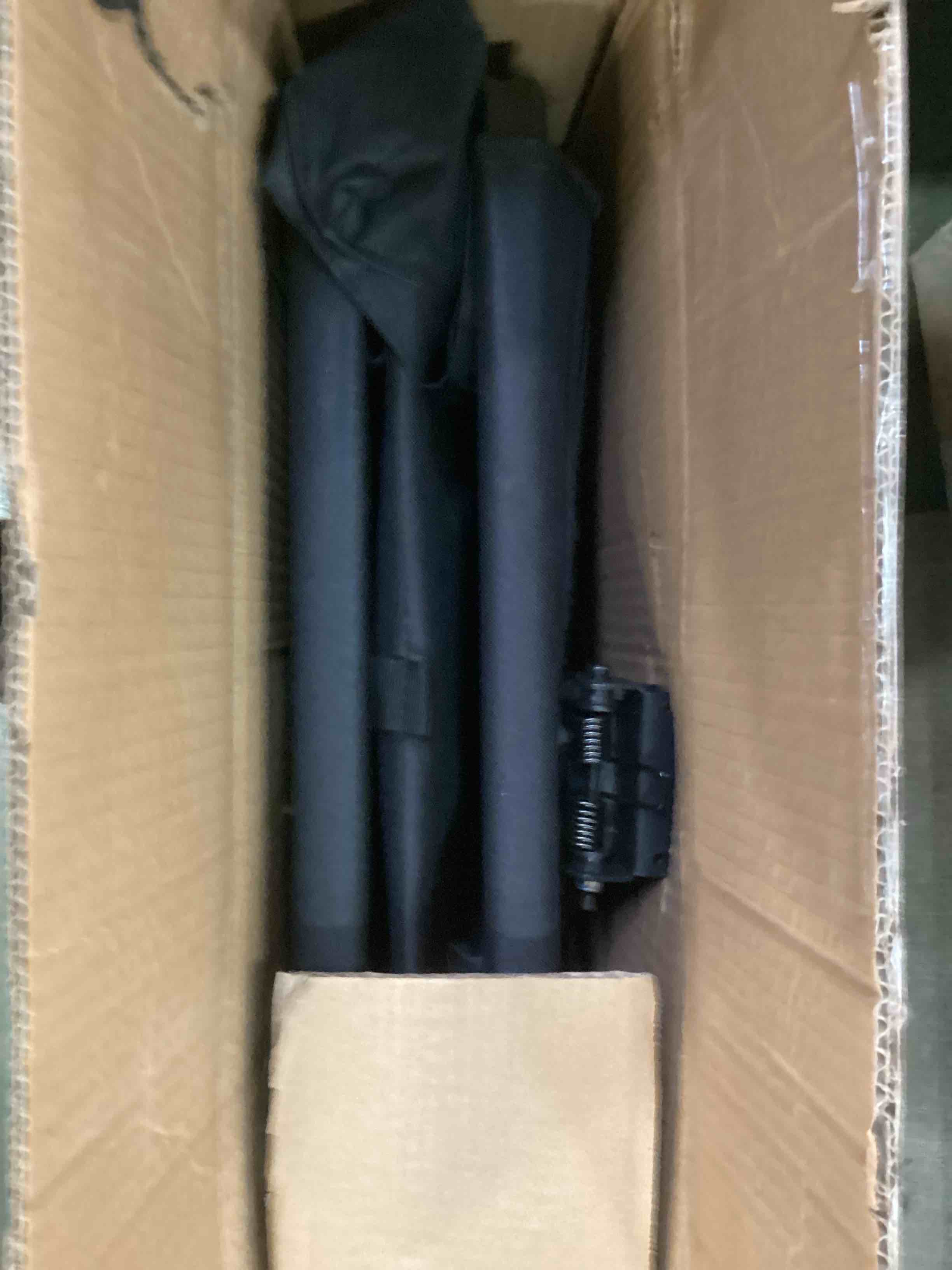 https://s3.amazonaws.com/lotting-images-prod/bidfta/RED5986141_1707334863033.jpeg