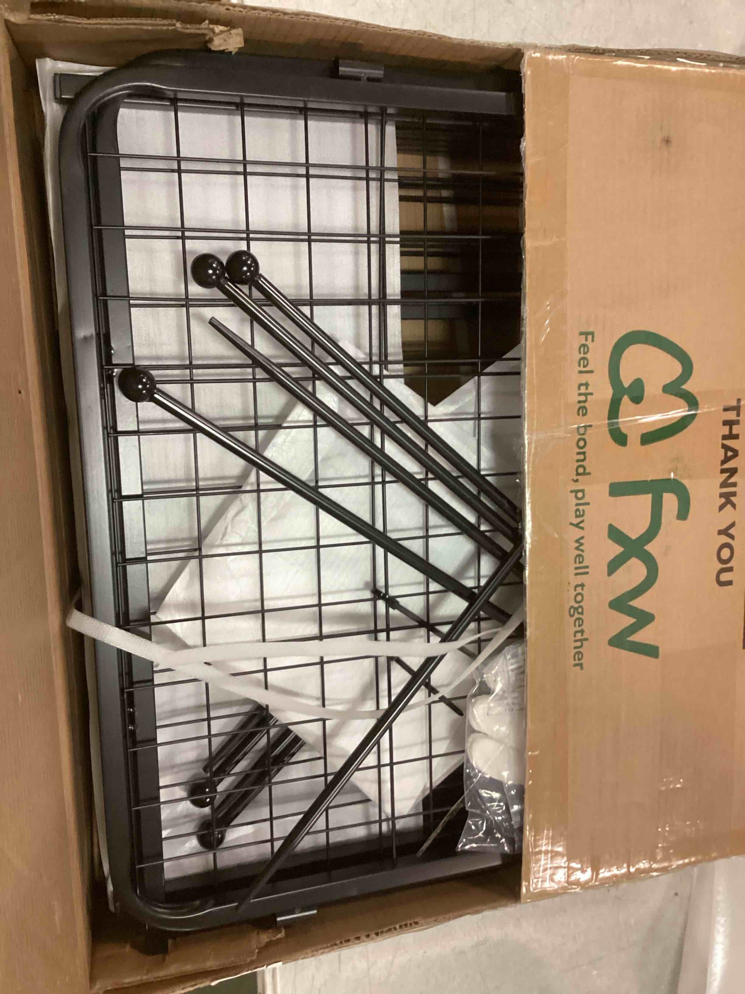 https://s3.amazonaws.com/lotting-images-prod/bidfta/RED5986196_1707395324328.jpeg