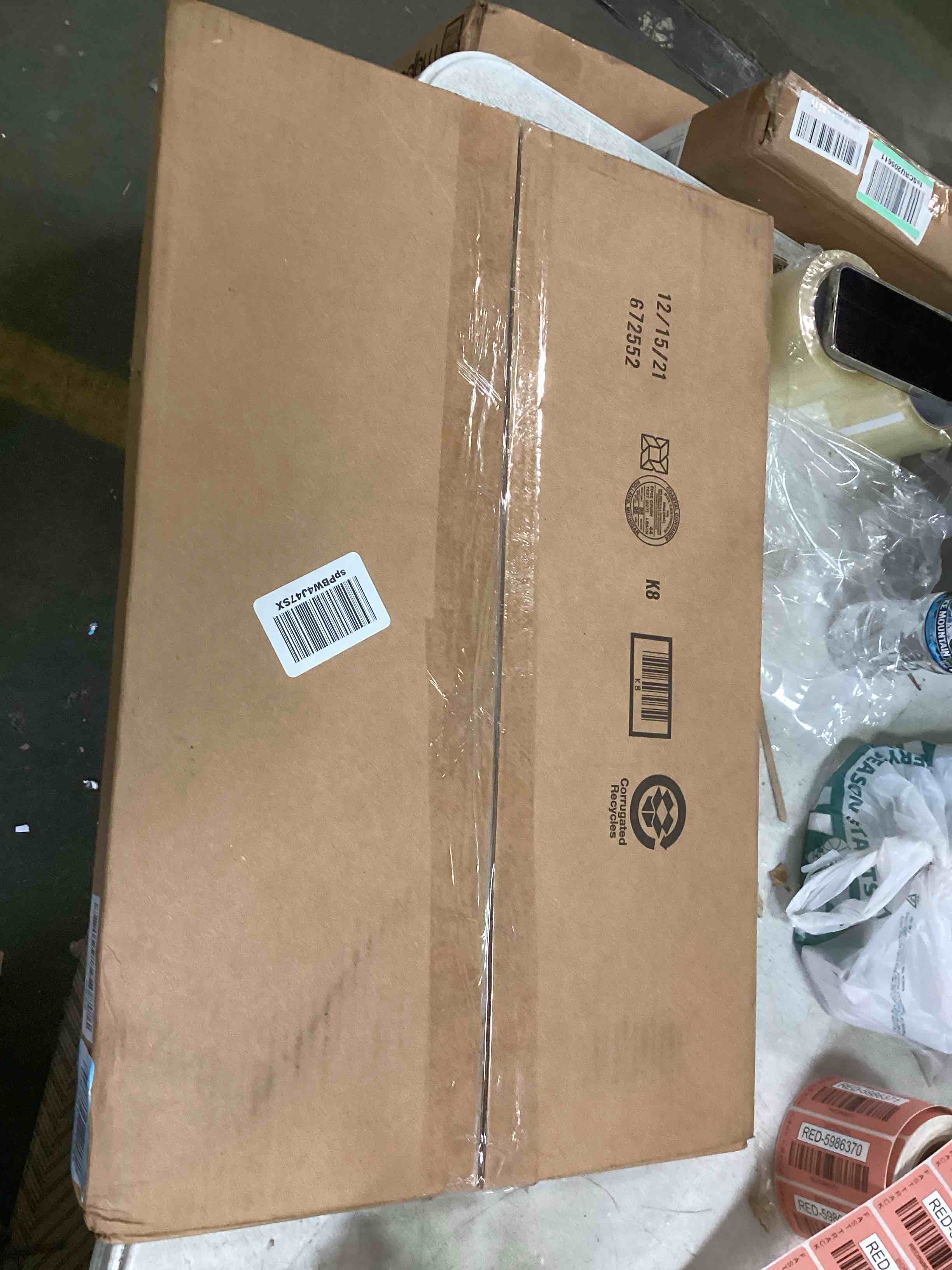 https://s3.amazonaws.com/lotting-images-prod/bidfta/RED5986358_1707418746178.jpeg