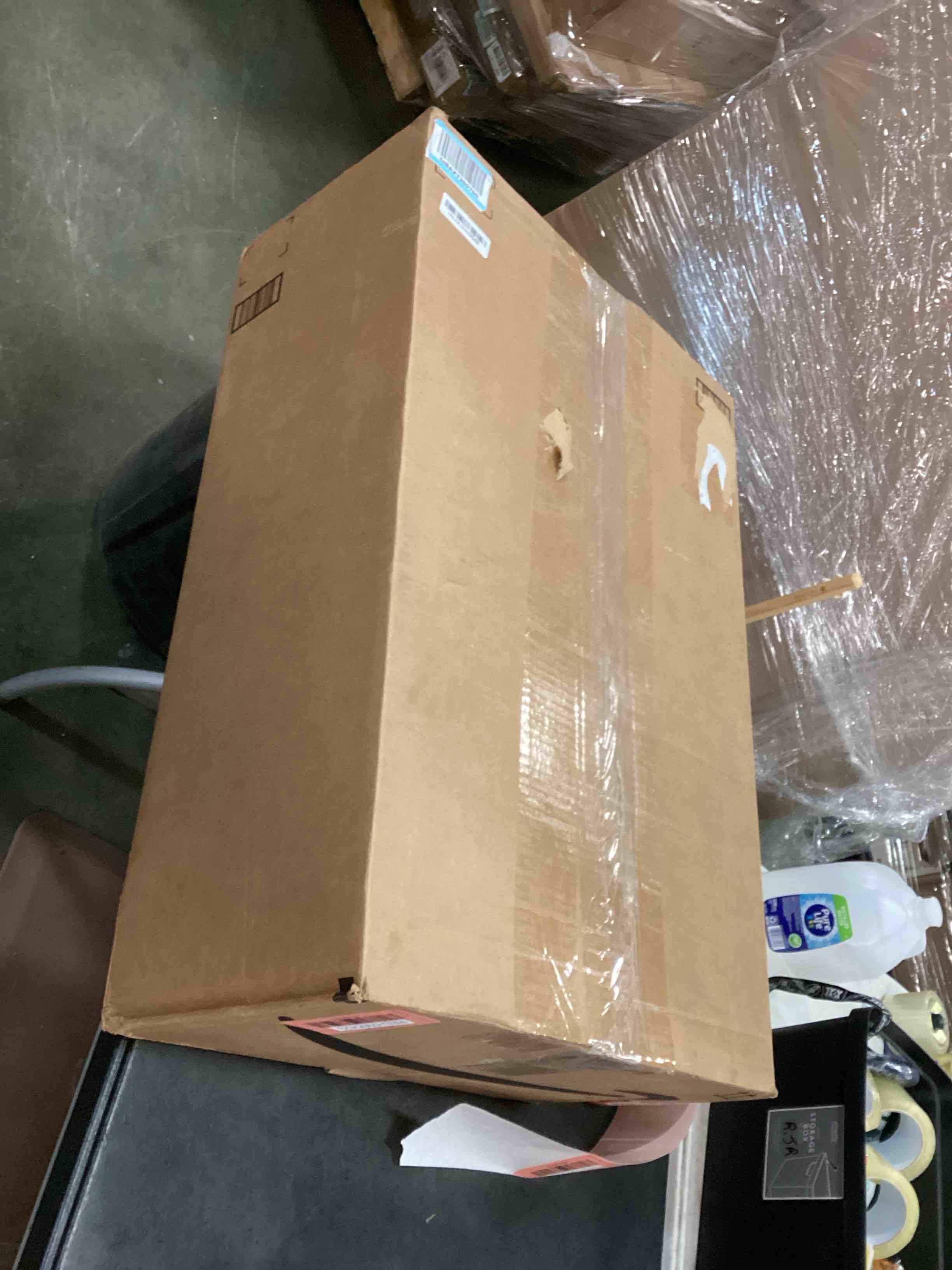 https://s3.amazonaws.com/lotting-images-prod/bidfta/RED5986423_1707480552582.jpeg