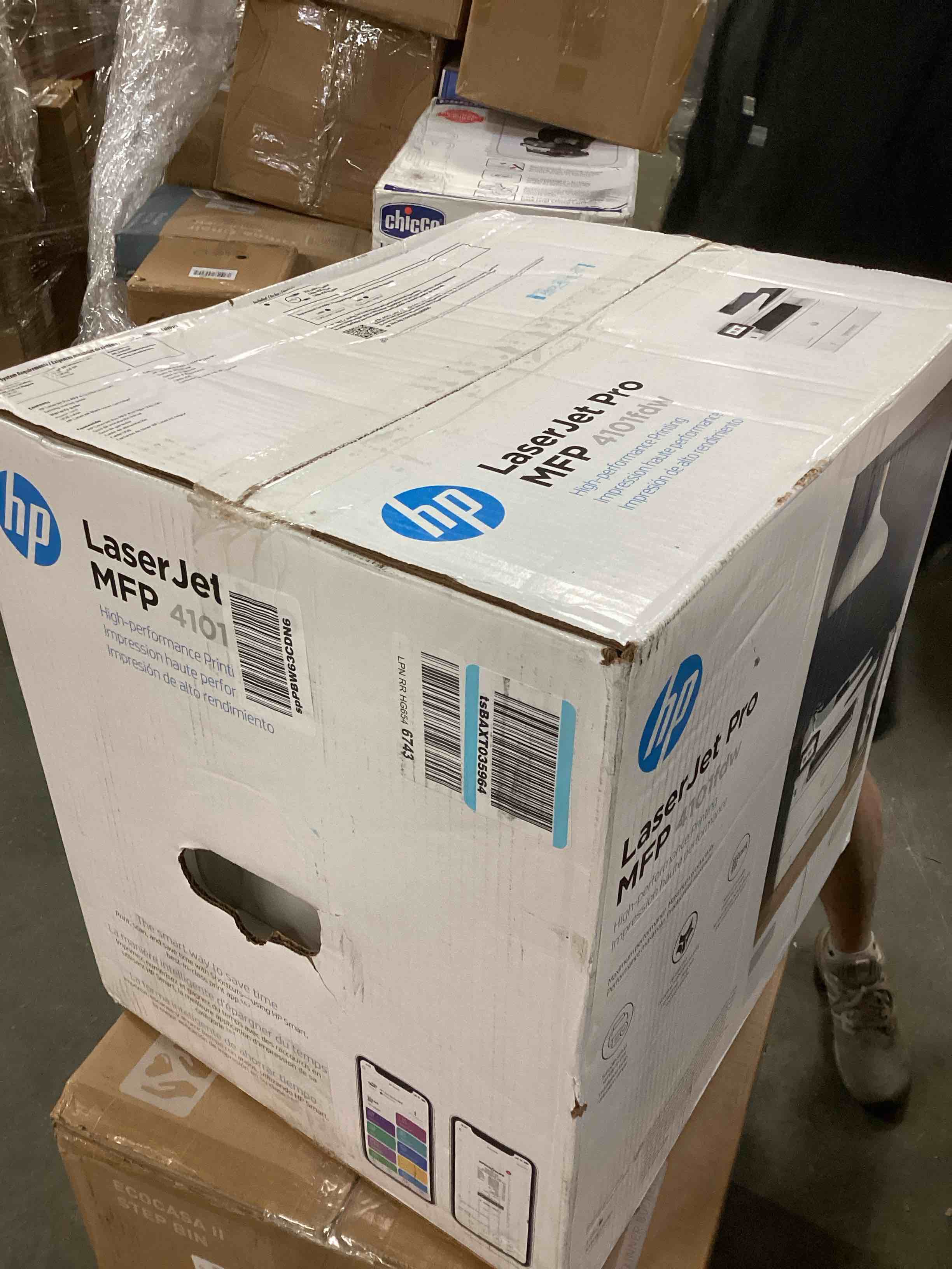 https://s3.amazonaws.com/lotting-images-prod/bidfta/RED5986509_1707491945468.jpeg