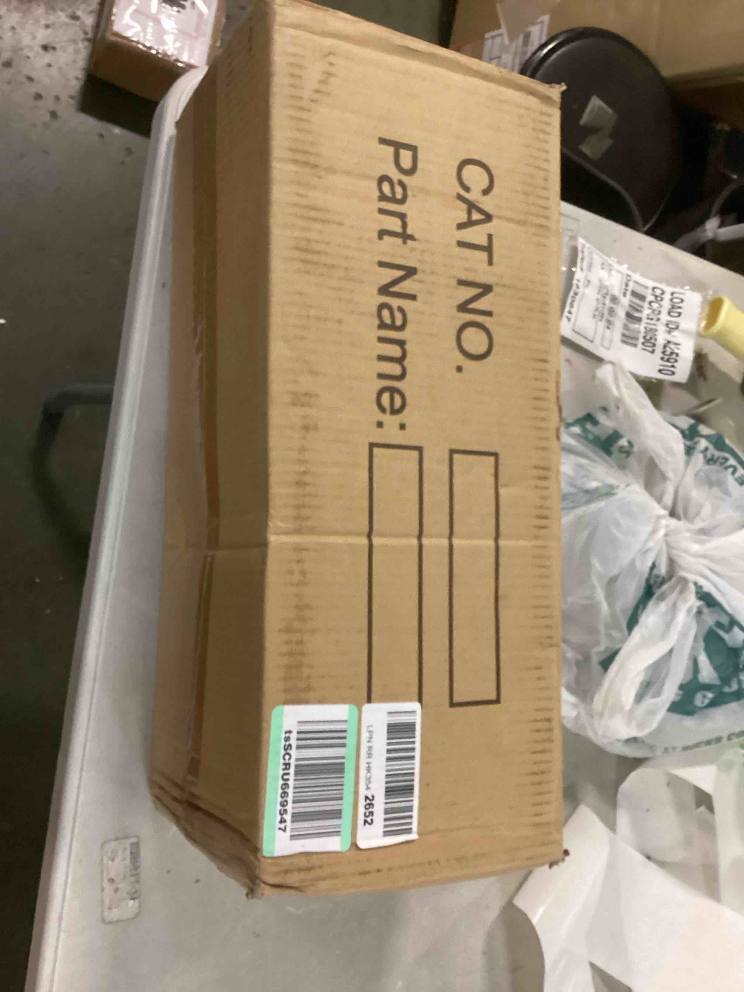 https://s3.amazonaws.com/lotting-images-prod/bidfta/RED5986705_1707571291320.jpeg