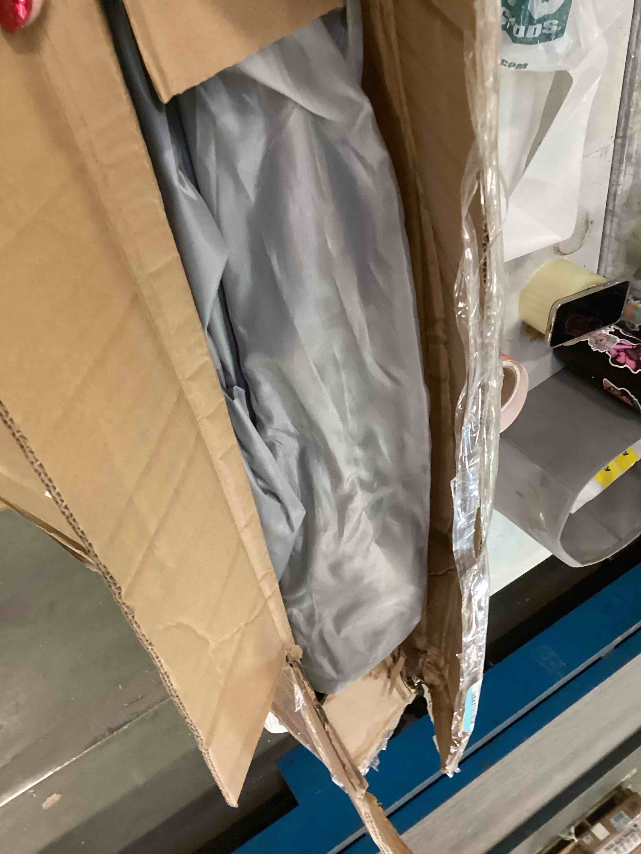 https://s3.amazonaws.com/lotting-images-prod/bidfta/RED5986747_1707577518106.jpeg