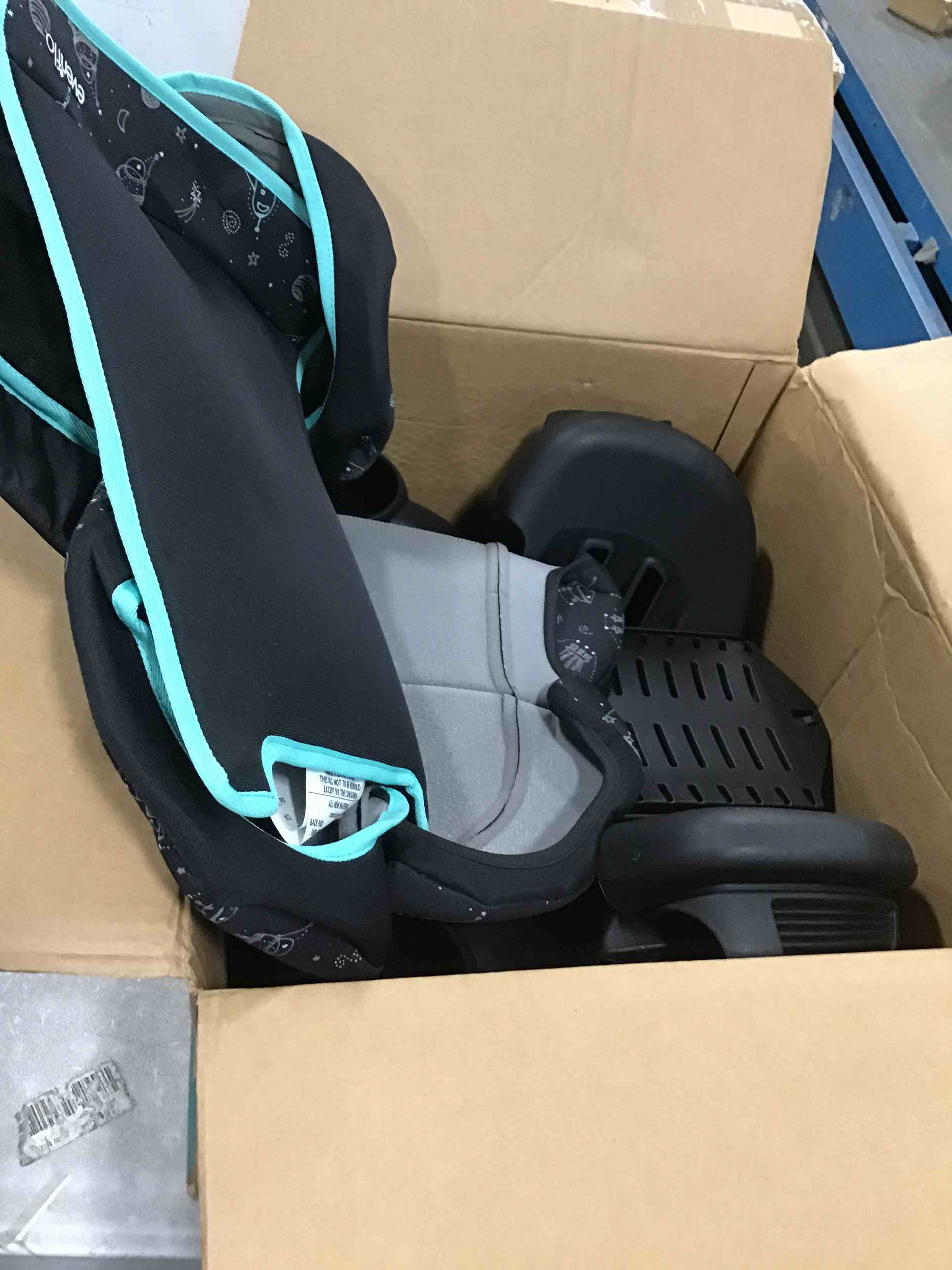 https://s3.amazonaws.com/lotting-images-prod/bidfta/RED5986994_1706894273446.jpeg