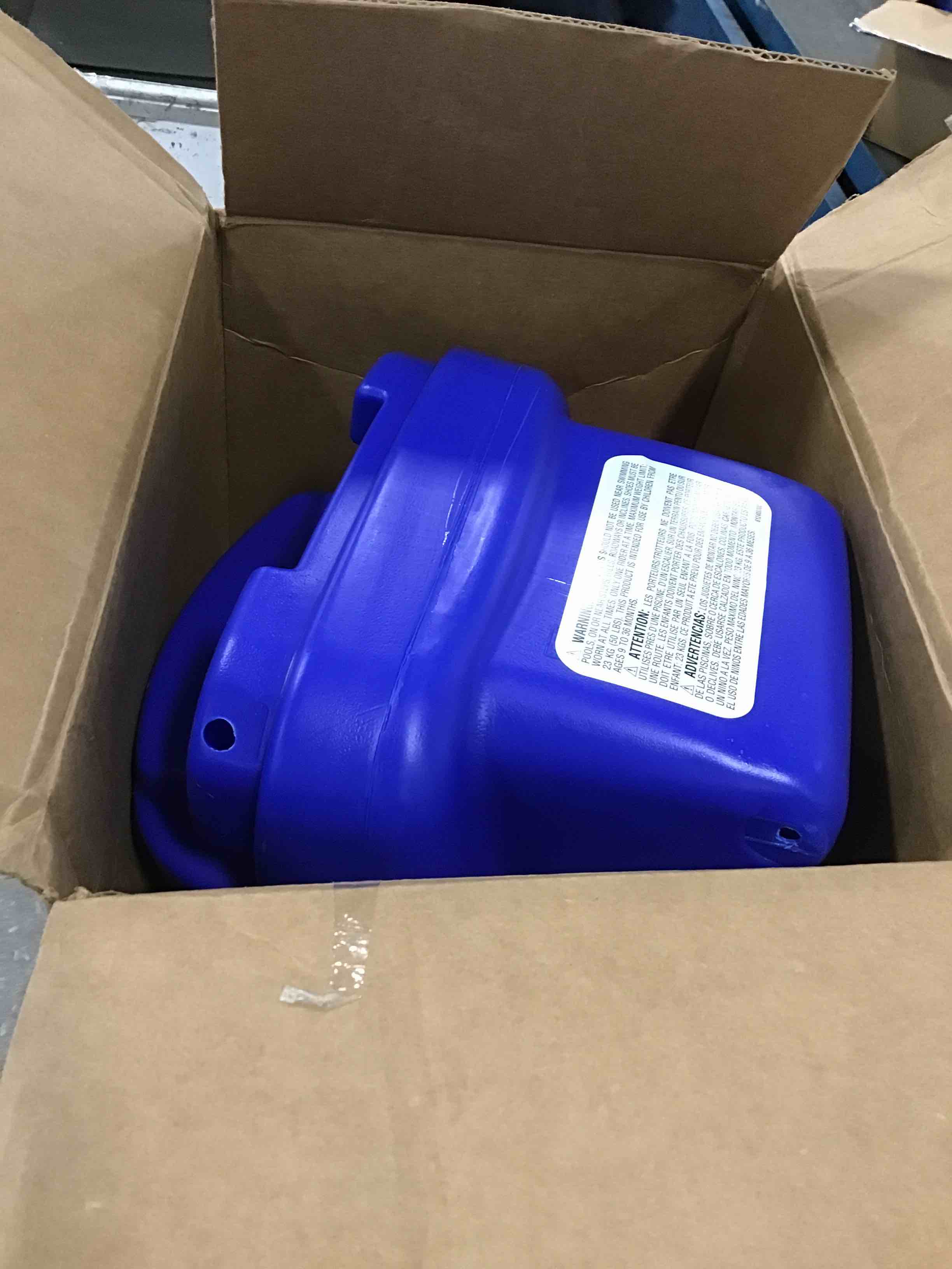 https://s3.amazonaws.com/lotting-images-prod/bidfta/RED5987021_1706899846488.jpeg