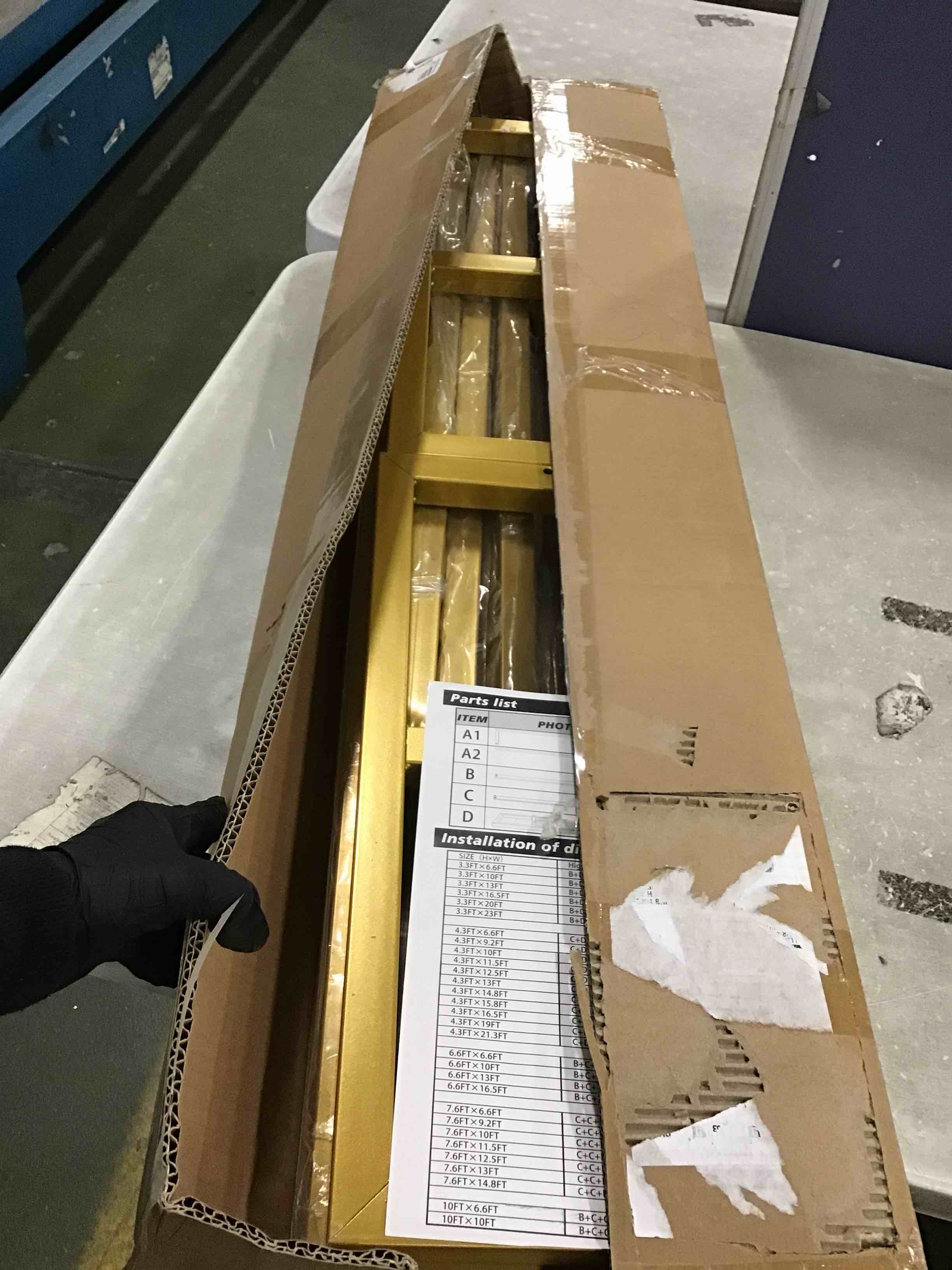 https://s3.amazonaws.com/lotting-images-prod/bidfta/RED5987302_1707137184152.jpeg