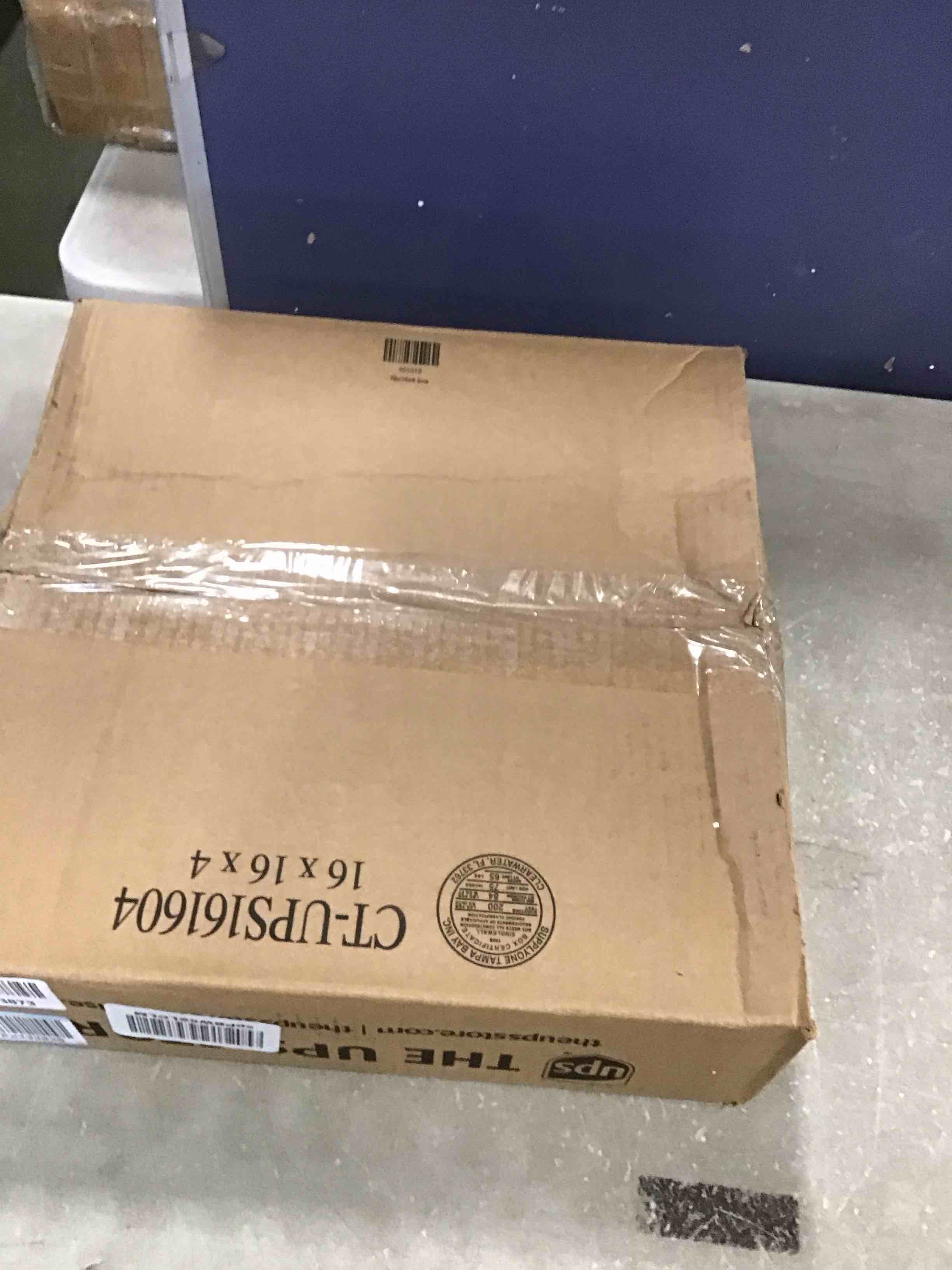 https://s3.amazonaws.com/lotting-images-prod/bidfta/RED5987456_1707159245101.jpeg