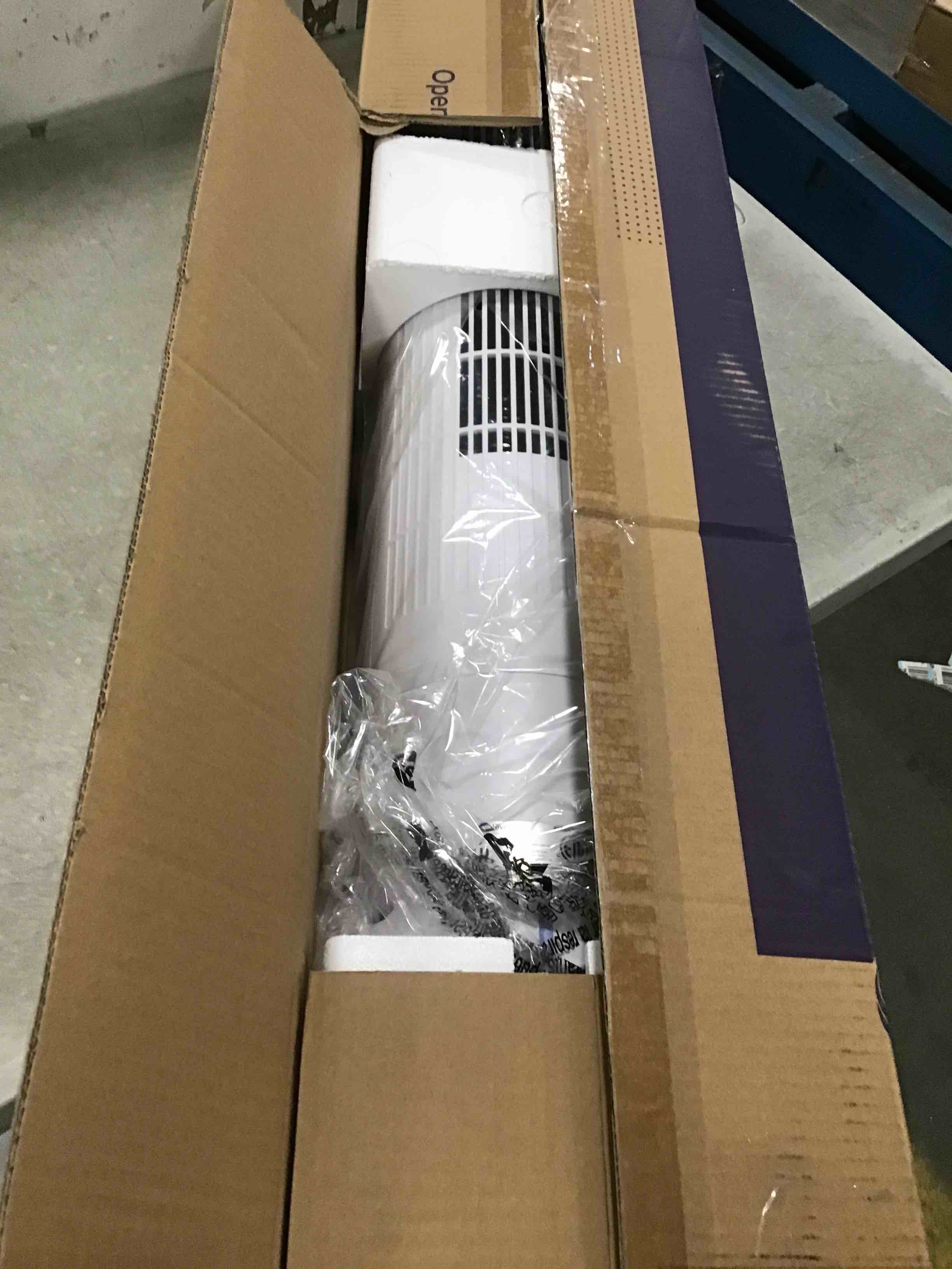 https://s3.amazonaws.com/lotting-images-prod/bidfta/RED5987566_1707226774442.jpeg