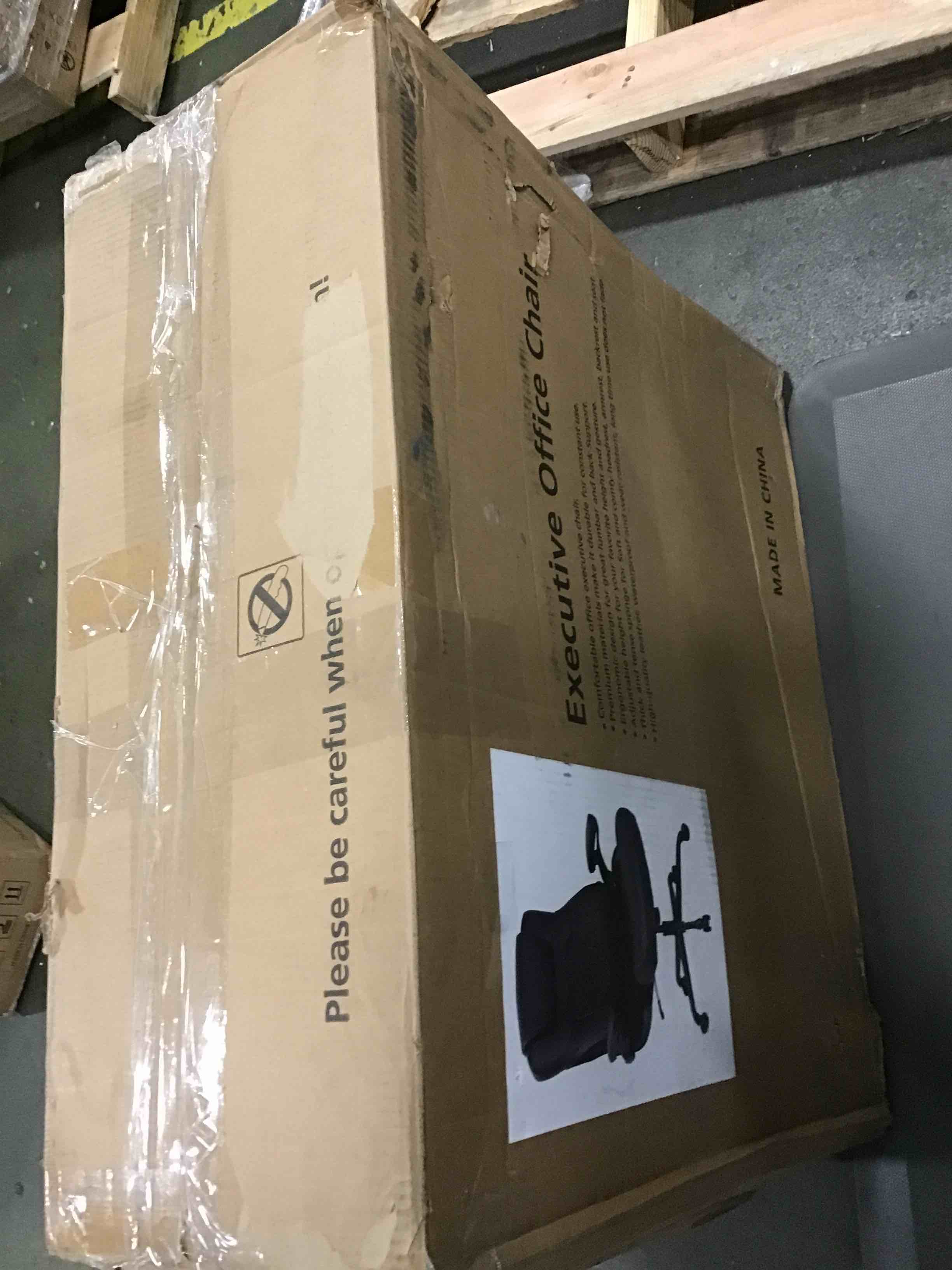 https://s3.amazonaws.com/lotting-images-prod/bidfta/RED5987573_1707227484726.jpeg