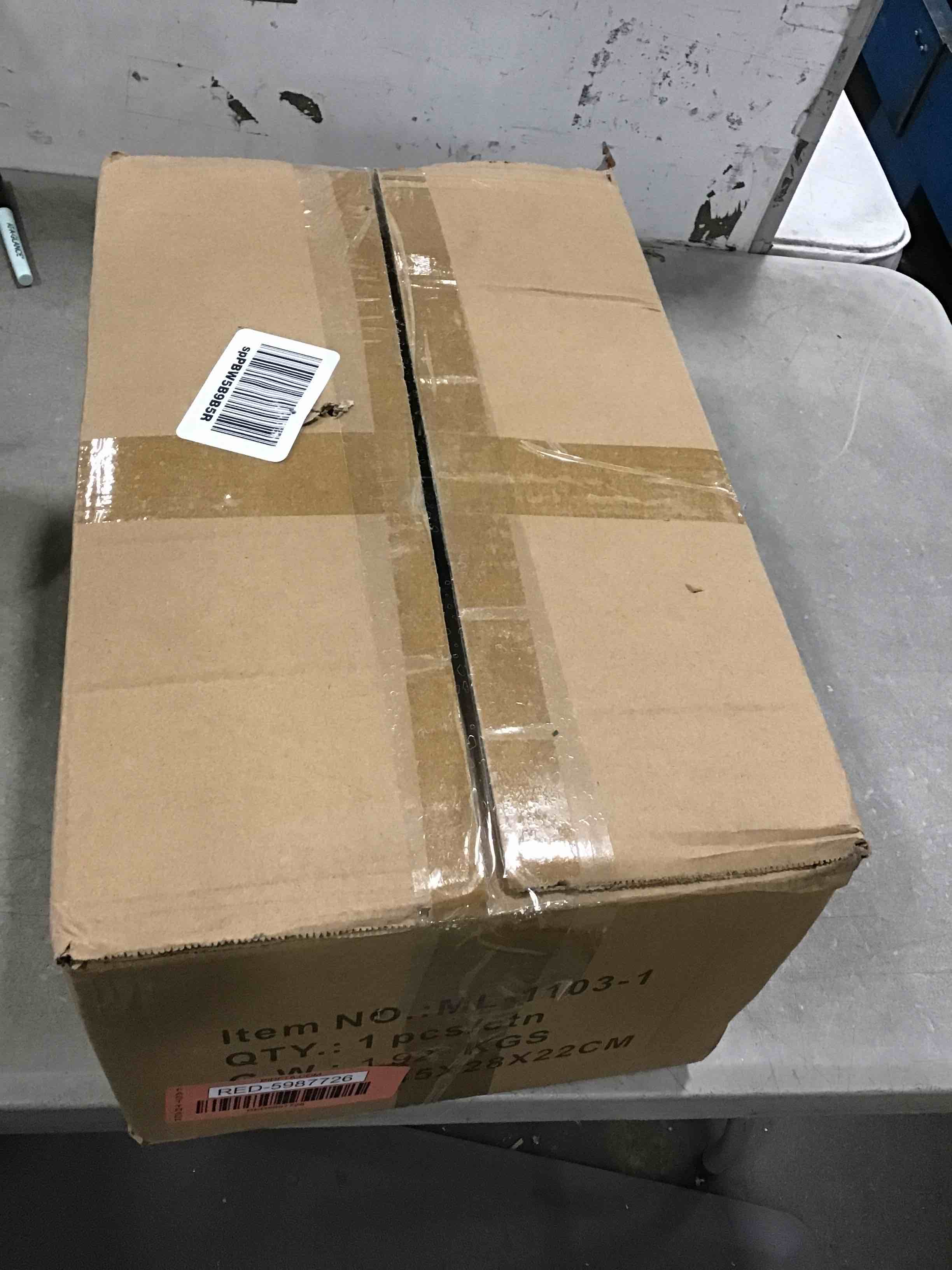 https://s3.amazonaws.com/lotting-images-prod/bidfta/RED5987726_1707248479032.jpeg