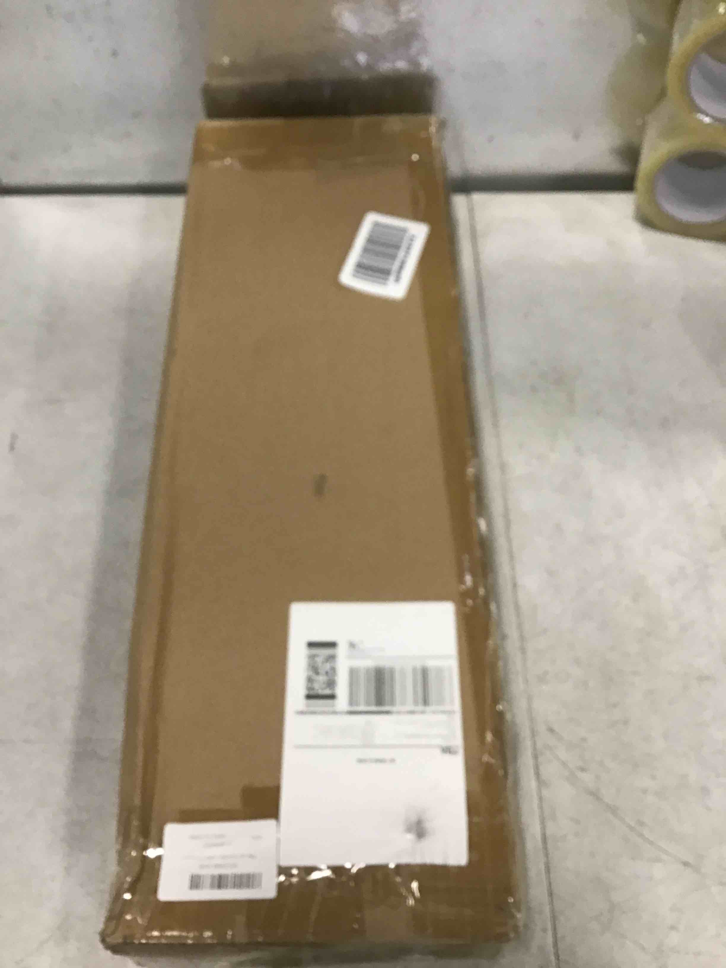 https://s3.amazonaws.com/lotting-images-prod/bidfta/RED5988108_1707410008298.jpeg