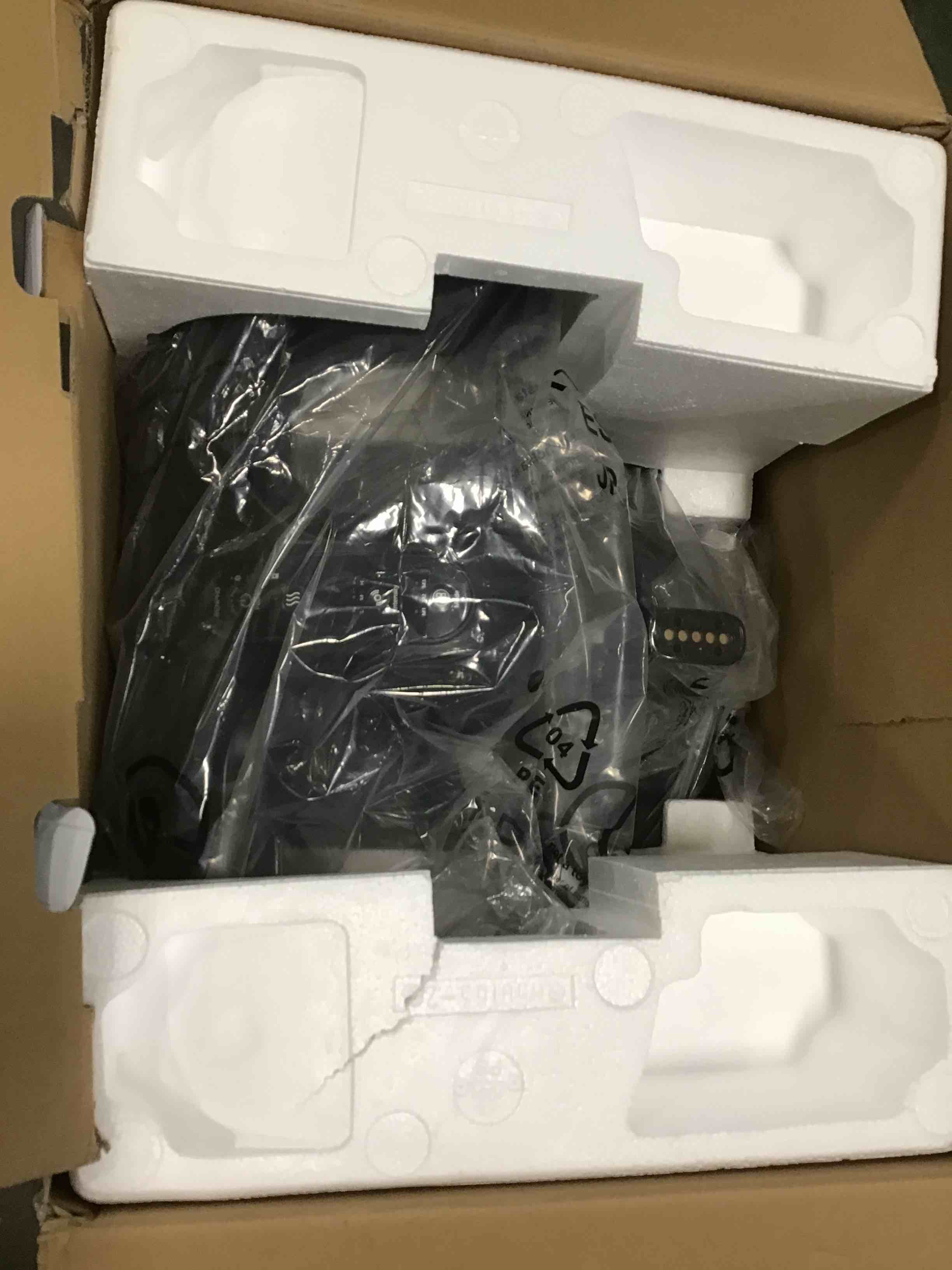 https://s3.amazonaws.com/lotting-images-prod/bidfta/RED5988164_1707418650427.jpeg