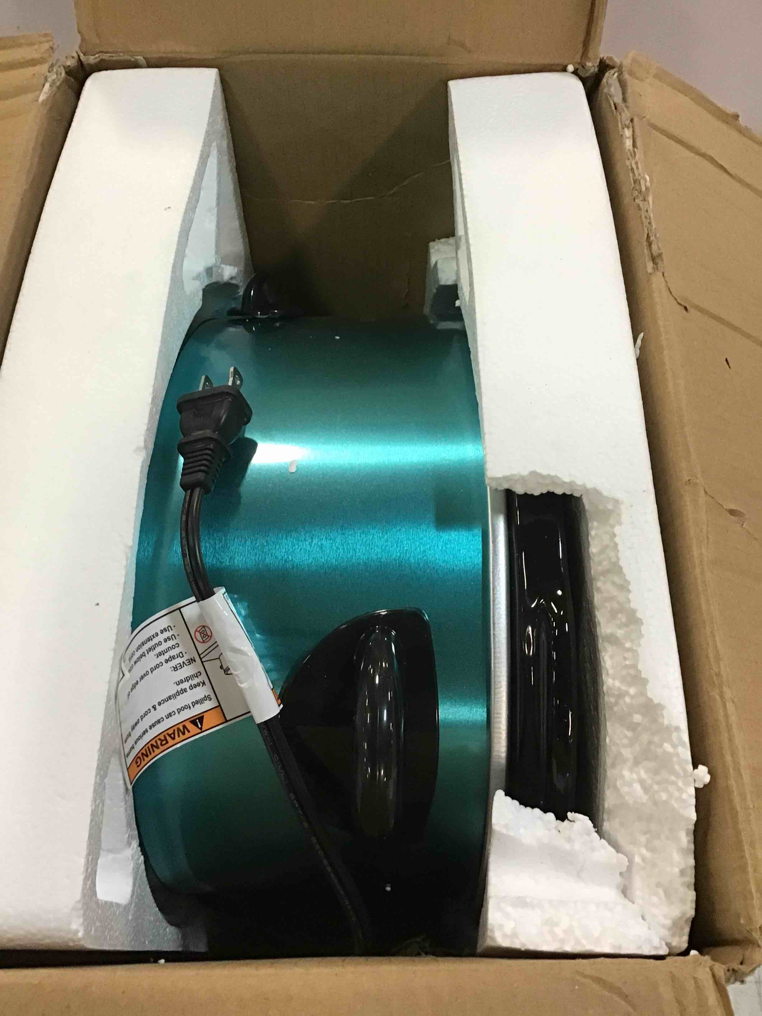 https://s3.amazonaws.com/lotting-images-prod/bidfta/RED5988243_1707482784848.jpeg